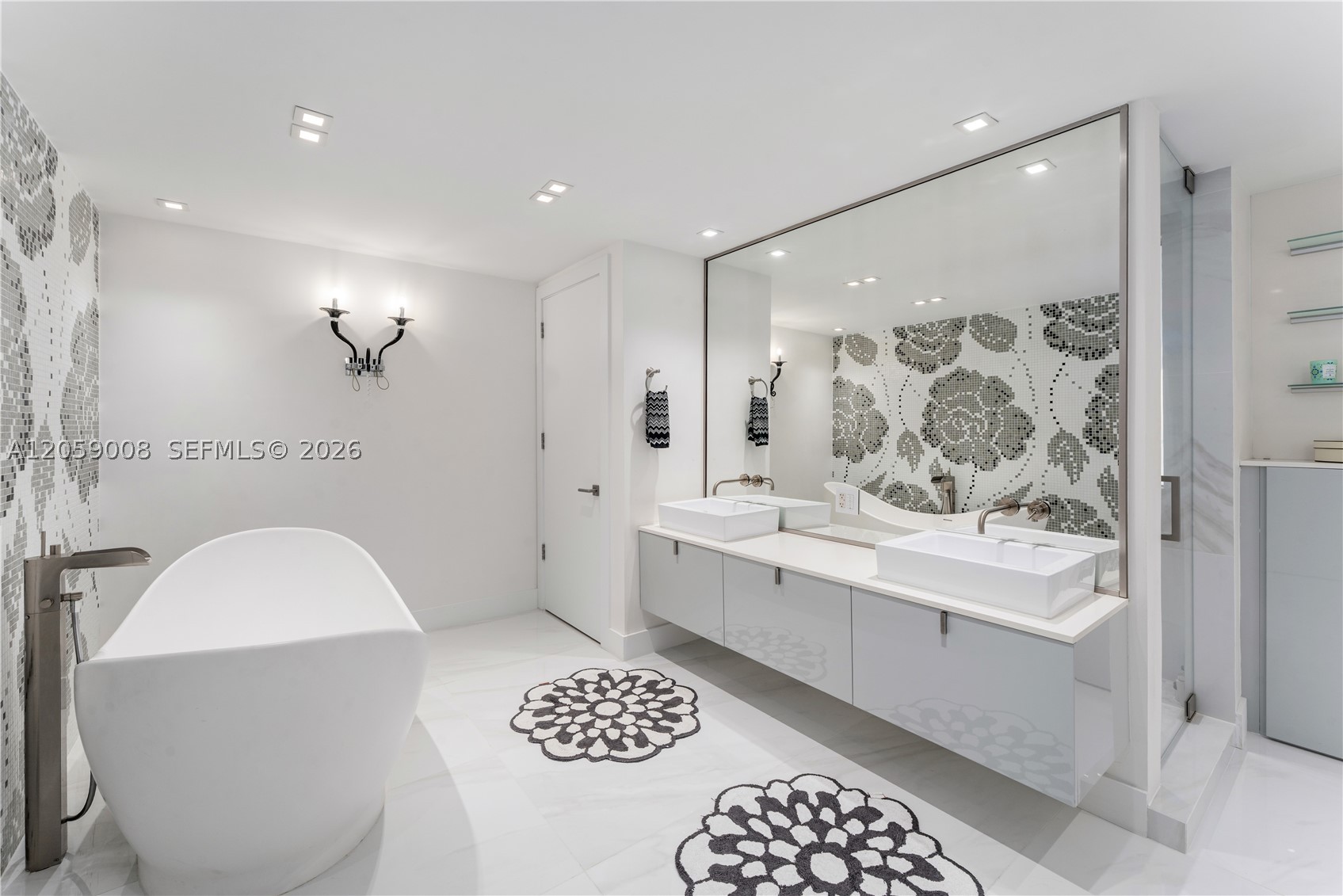 3535 Hiawatha Ave #504, Miami FL 33133