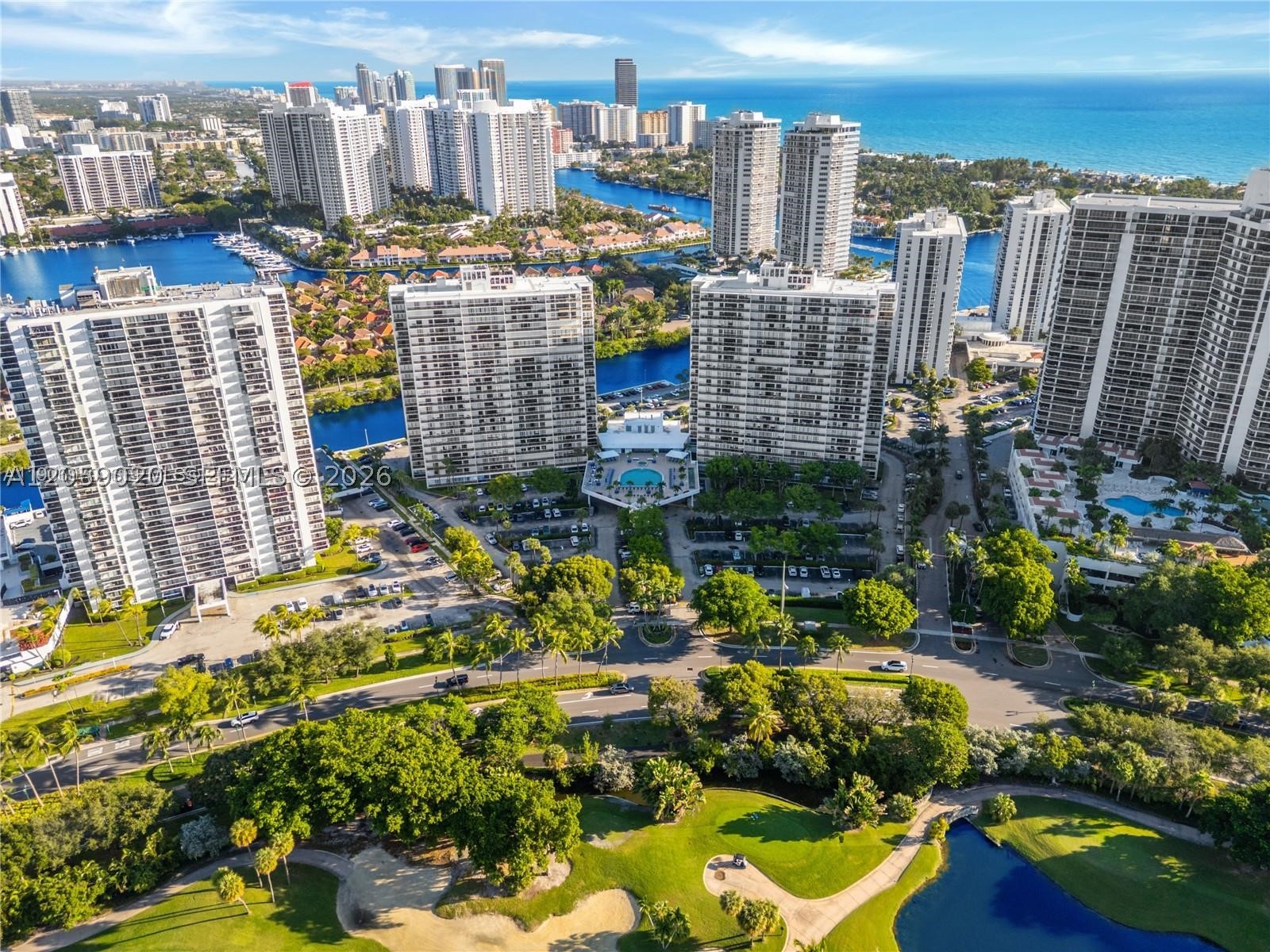 3701 N Country Club Dr #1209, Aventura FL 33180
