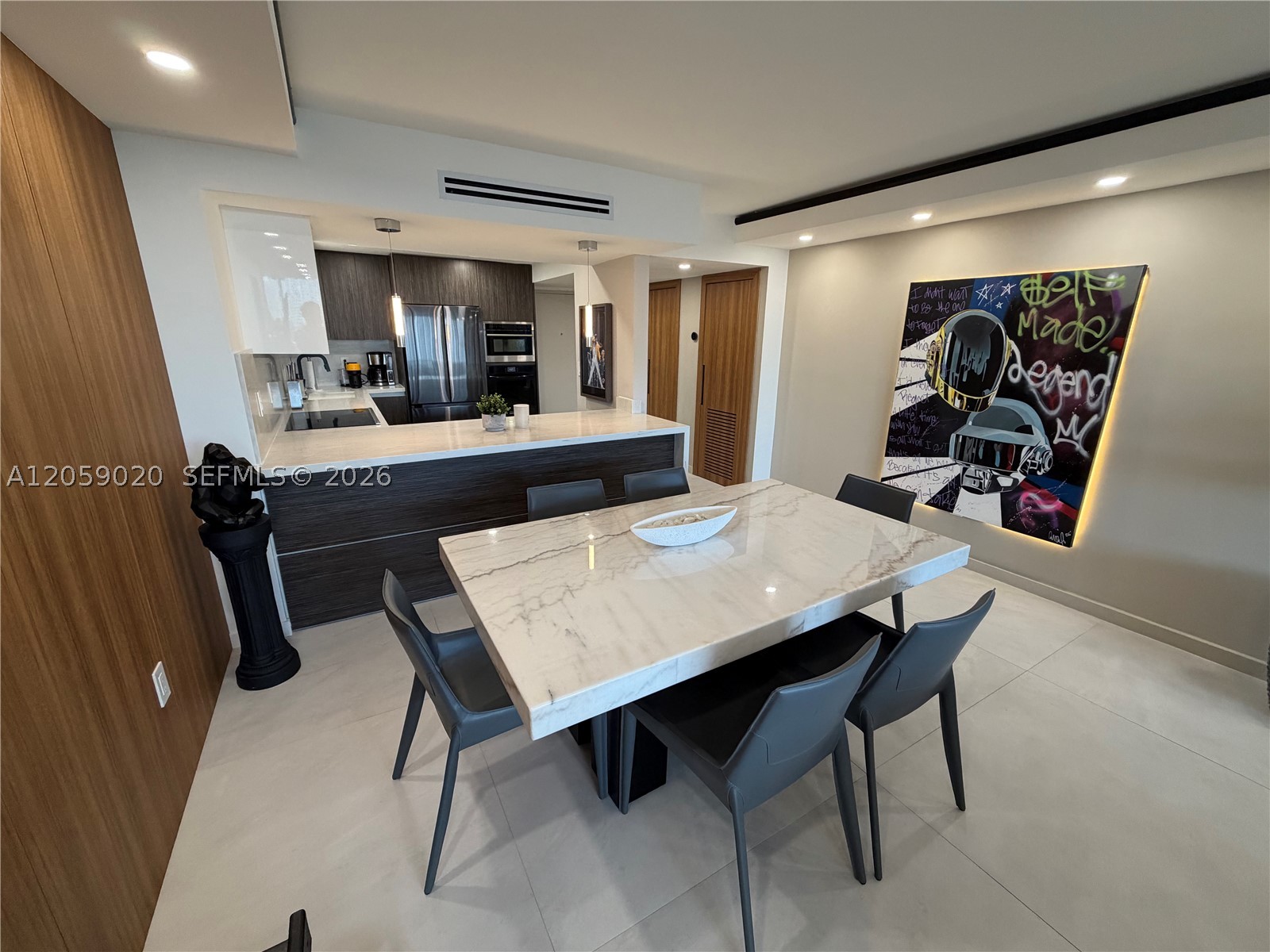 3701 N Country Club Dr #1209, Aventura FL 33180