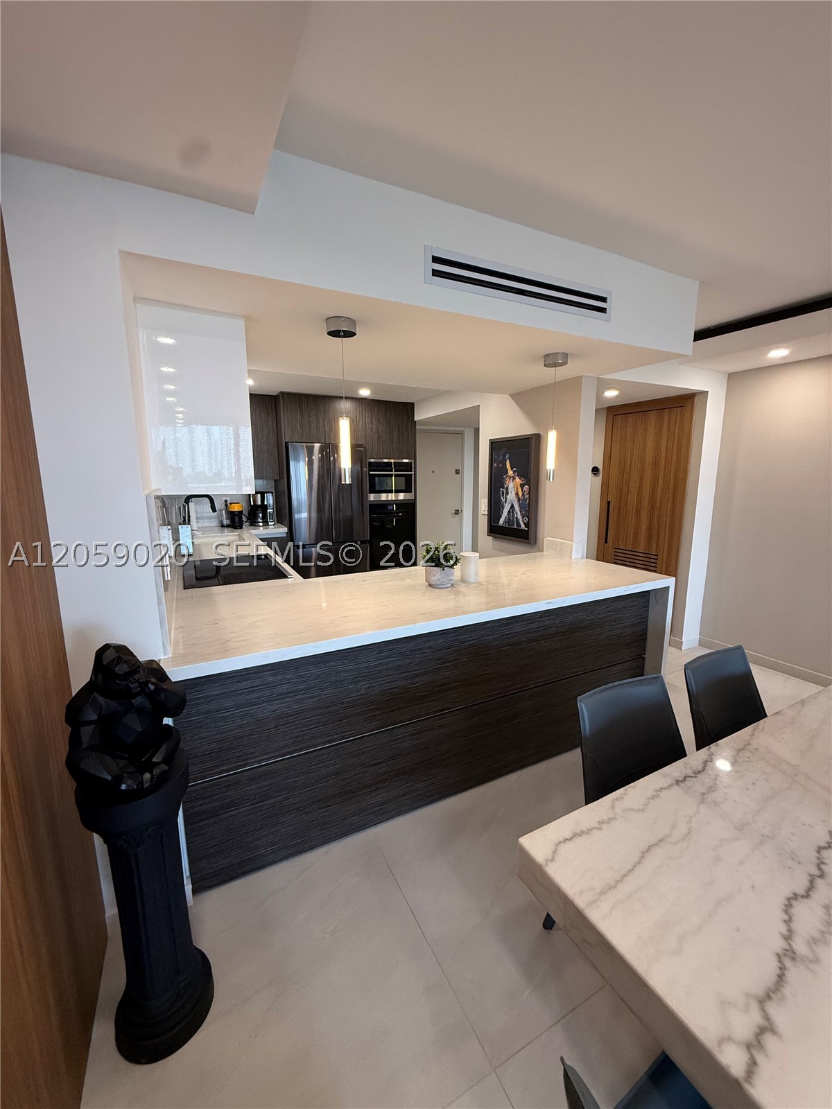 3701 N Country Club Dr #1209, Aventura FL 33180