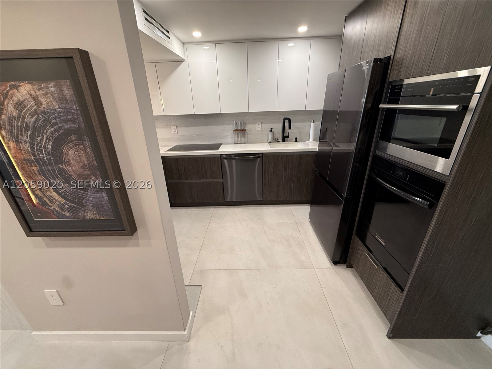 3701 N Country Club Dr #1209, Aventura FL 33180