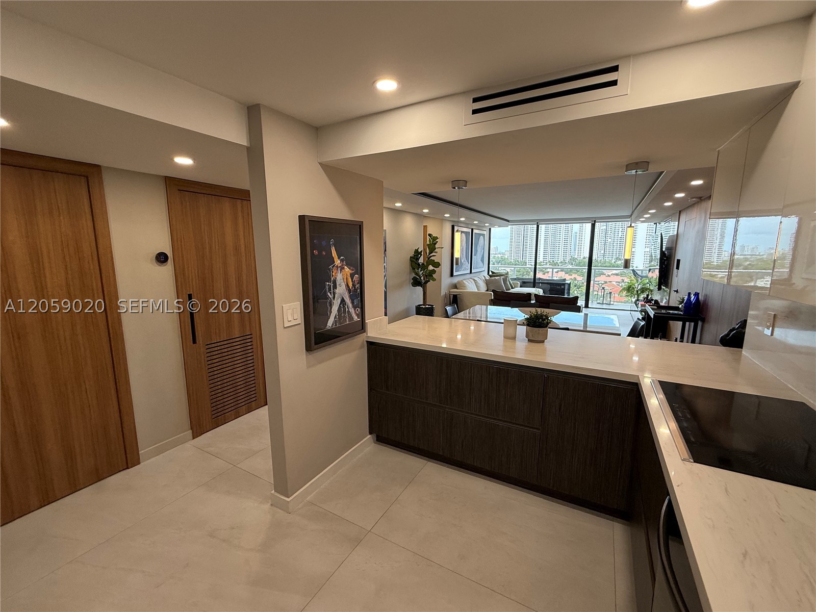 3701 N Country Club Dr #1209, Aventura FL 33180