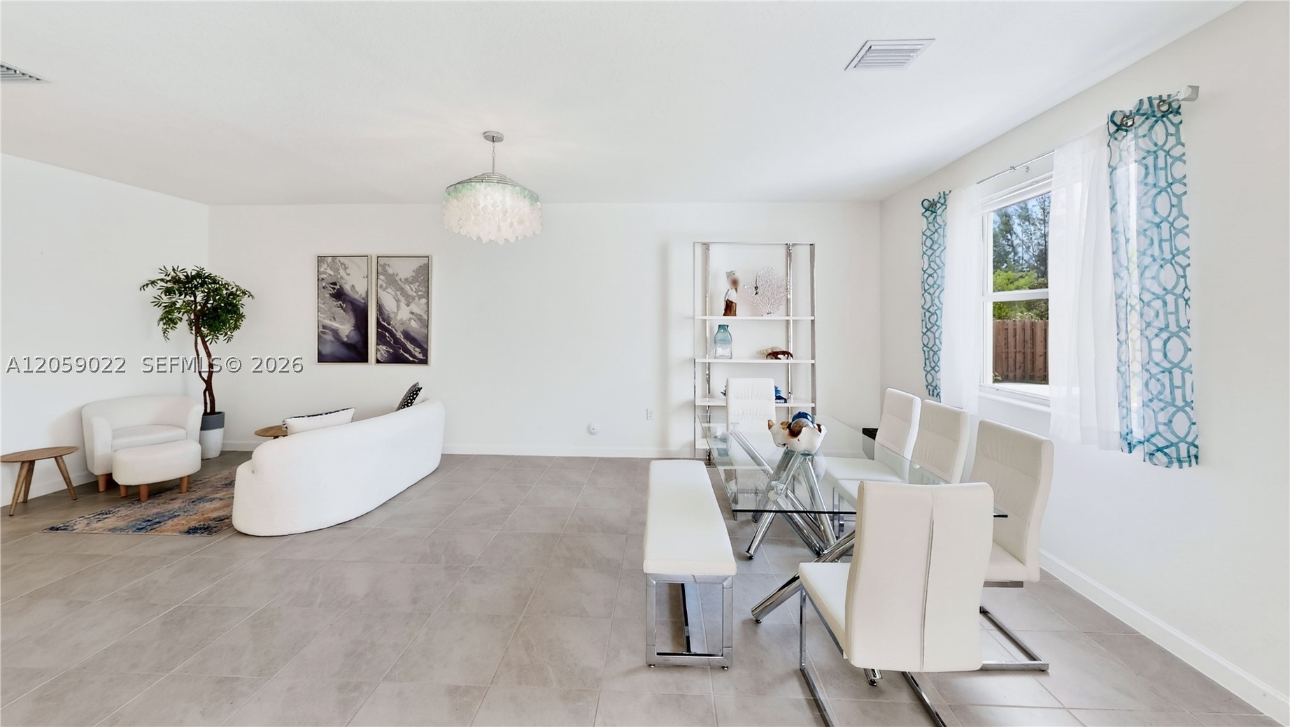 2208 SE 30th St, Homestead FL 33035