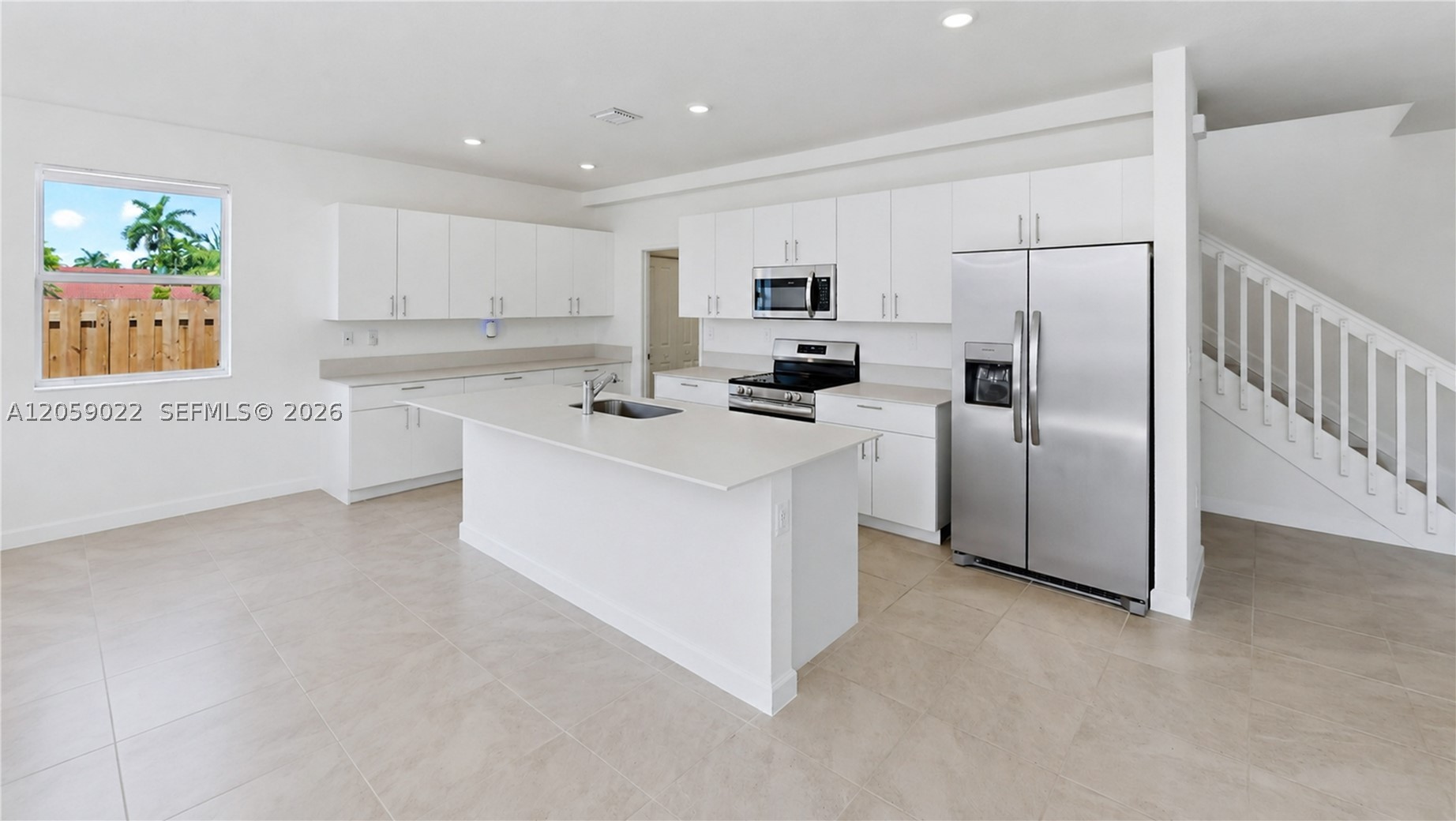 2208 SE 30th St, Homestead FL 33035