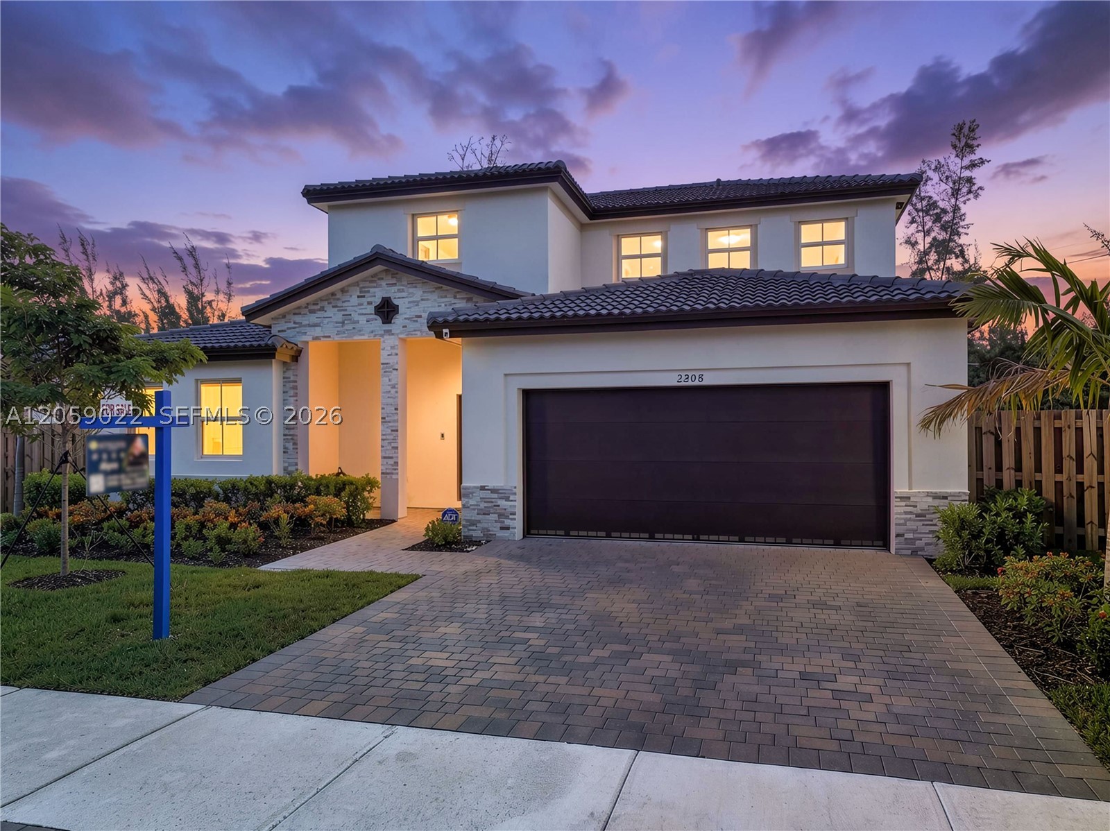 2208 SE 30th St, Homestead FL 33035