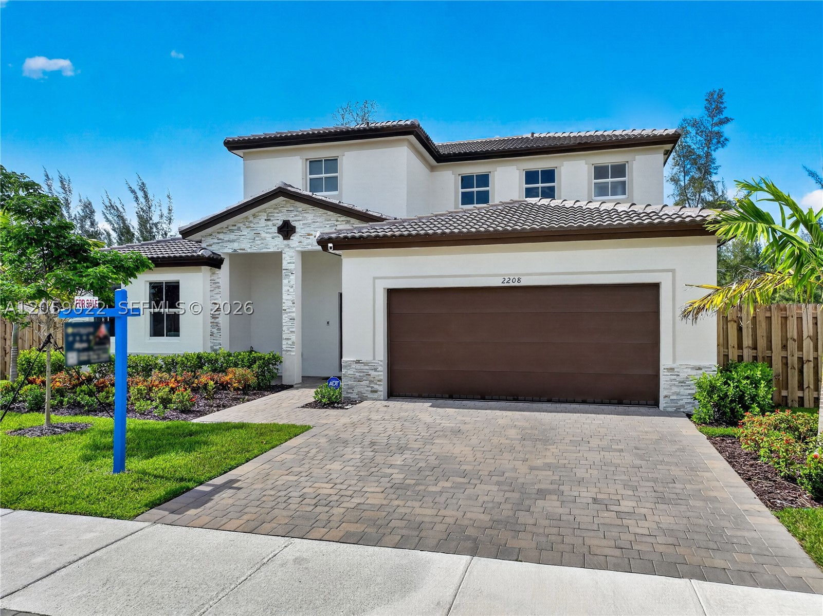 2208 SE 30th St, Homestead FL 33035