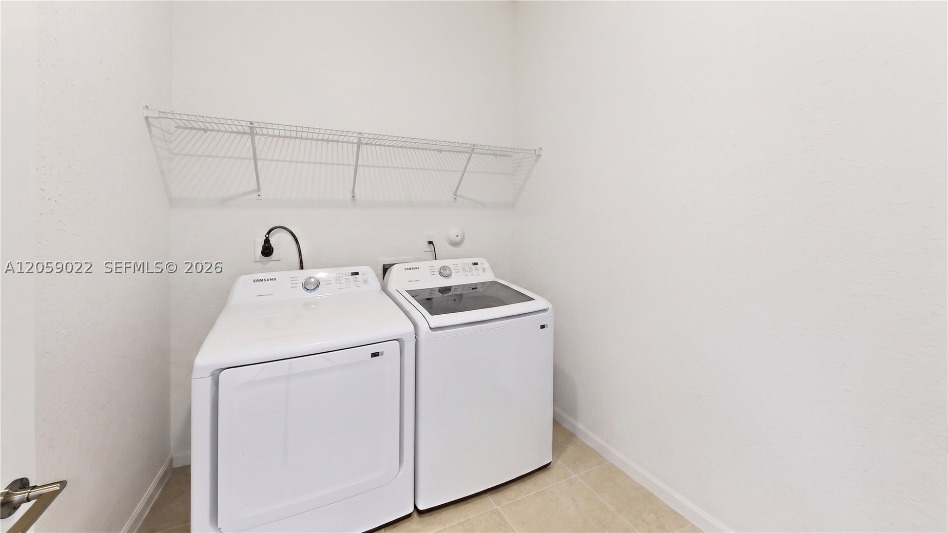 2208 SE 30th St, Homestead FL 33035