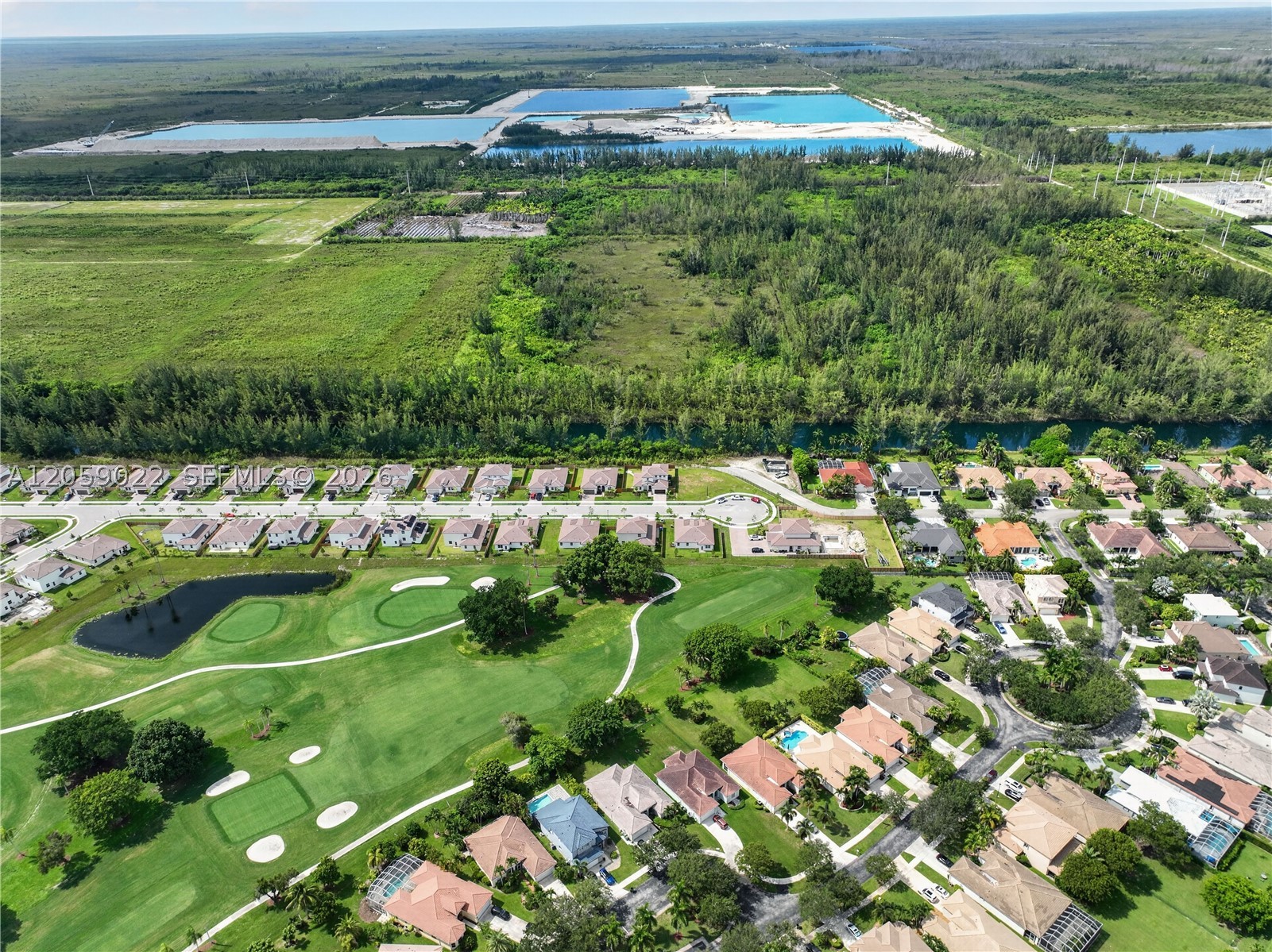 2208 SE 30th St, Homestead FL 33035