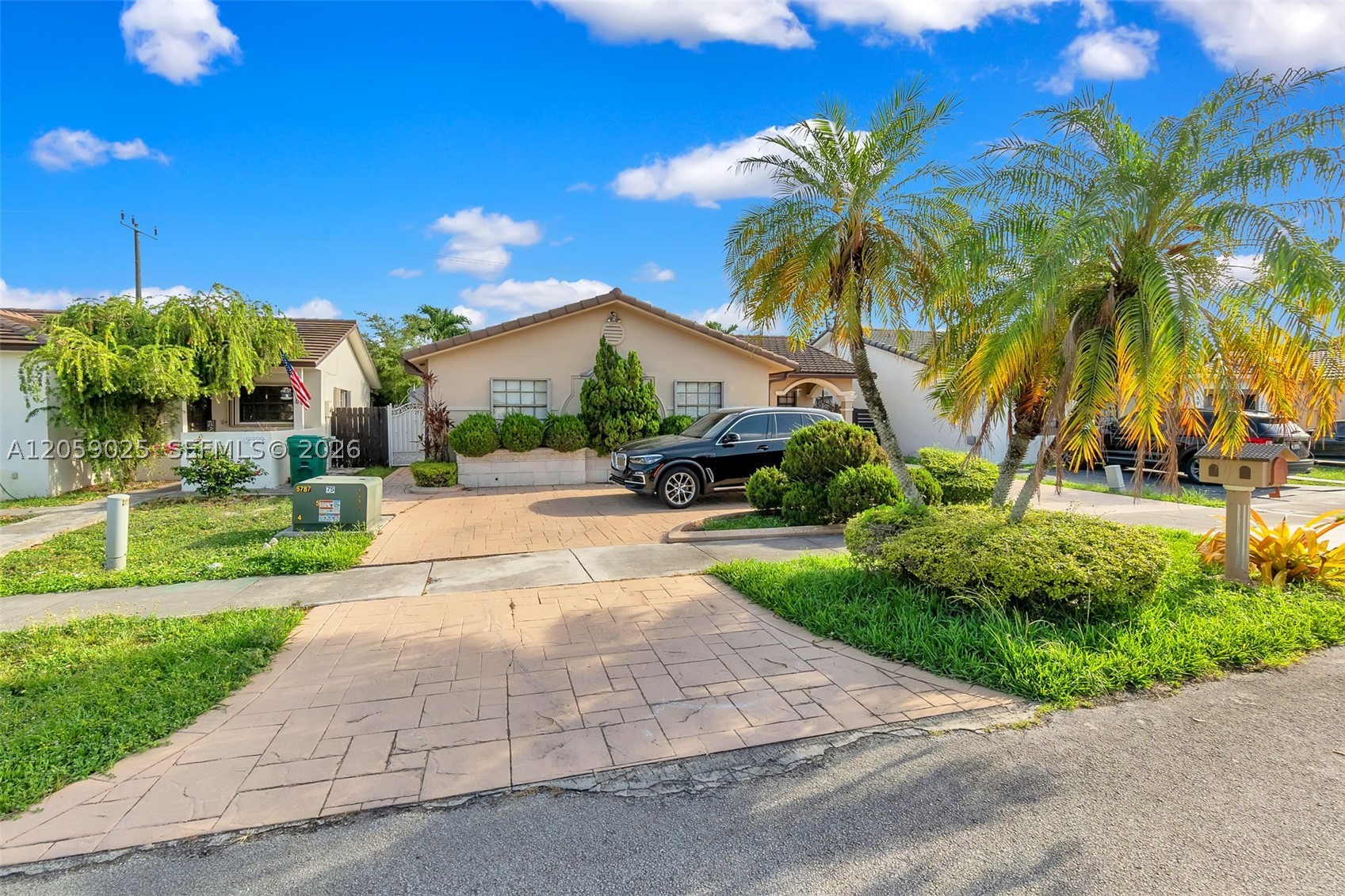9981 NW 129th Ter, Hialeah Gardens FL 33018