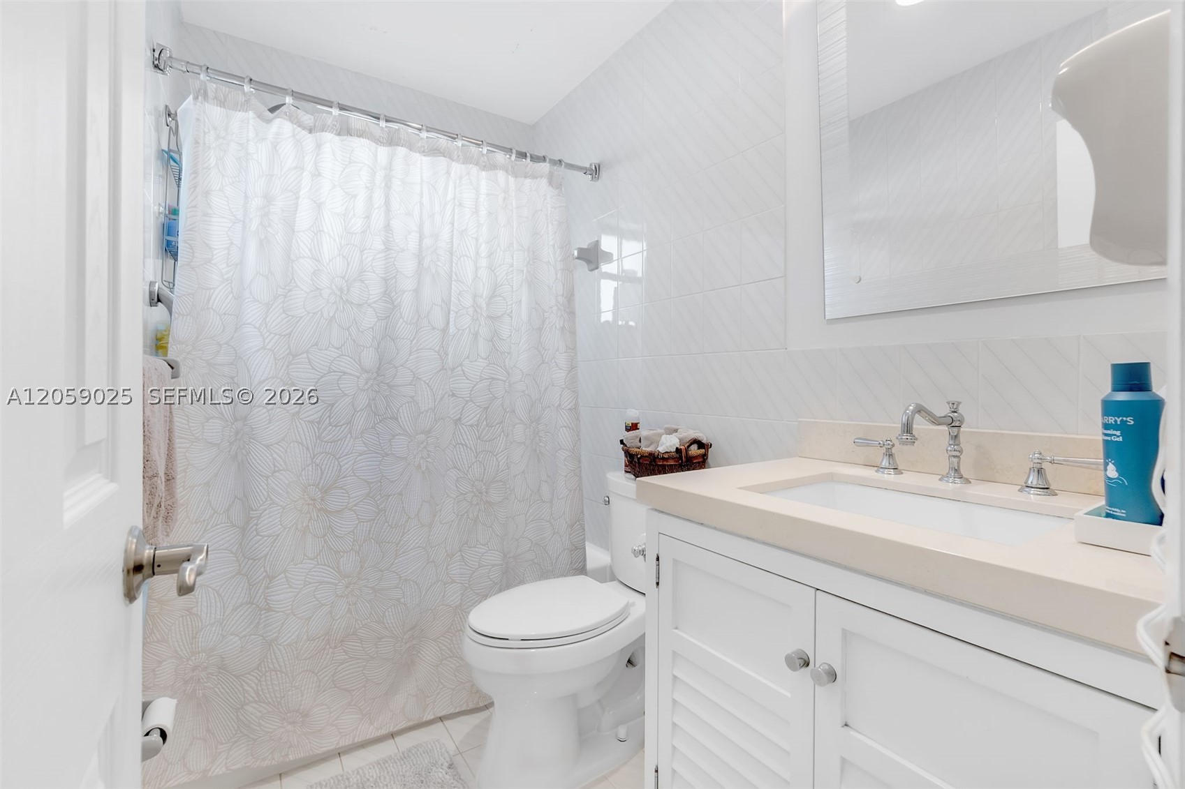 9981 NW 129th Ter, Hialeah Gardens FL 33018