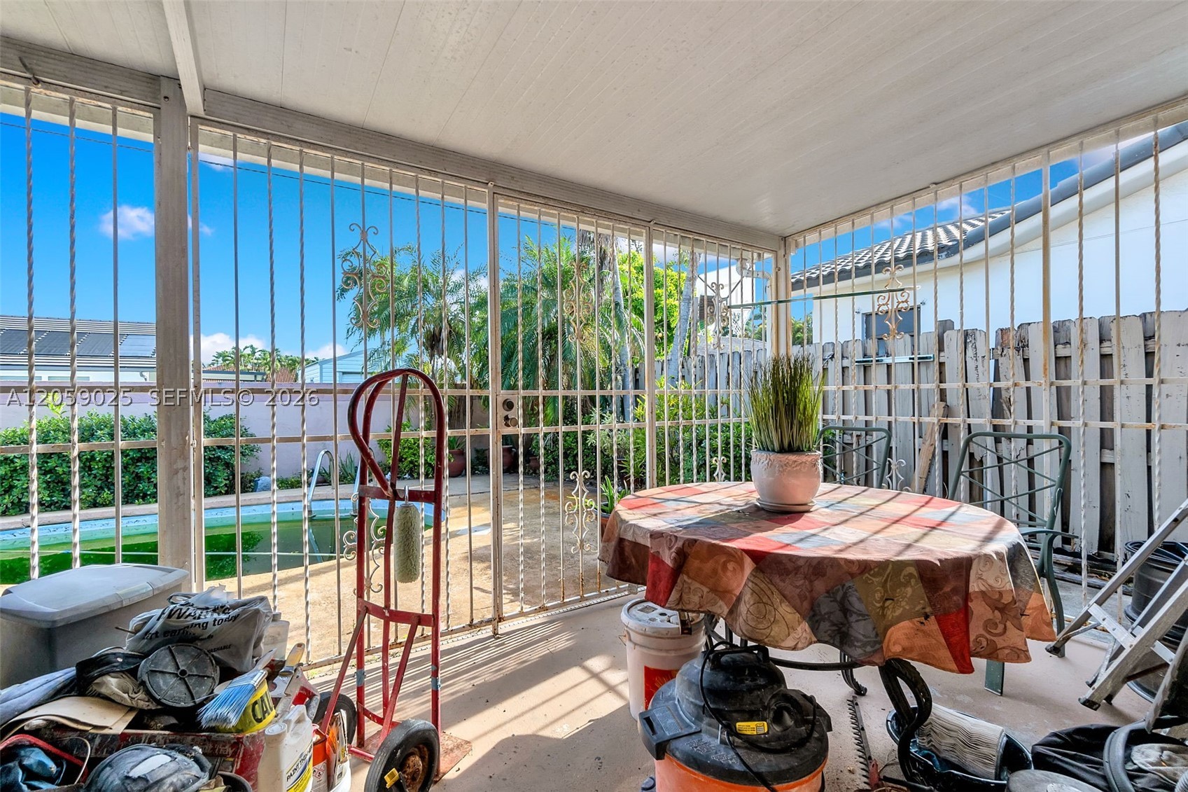 9981 NW 129th Ter, Hialeah Gardens FL 33018