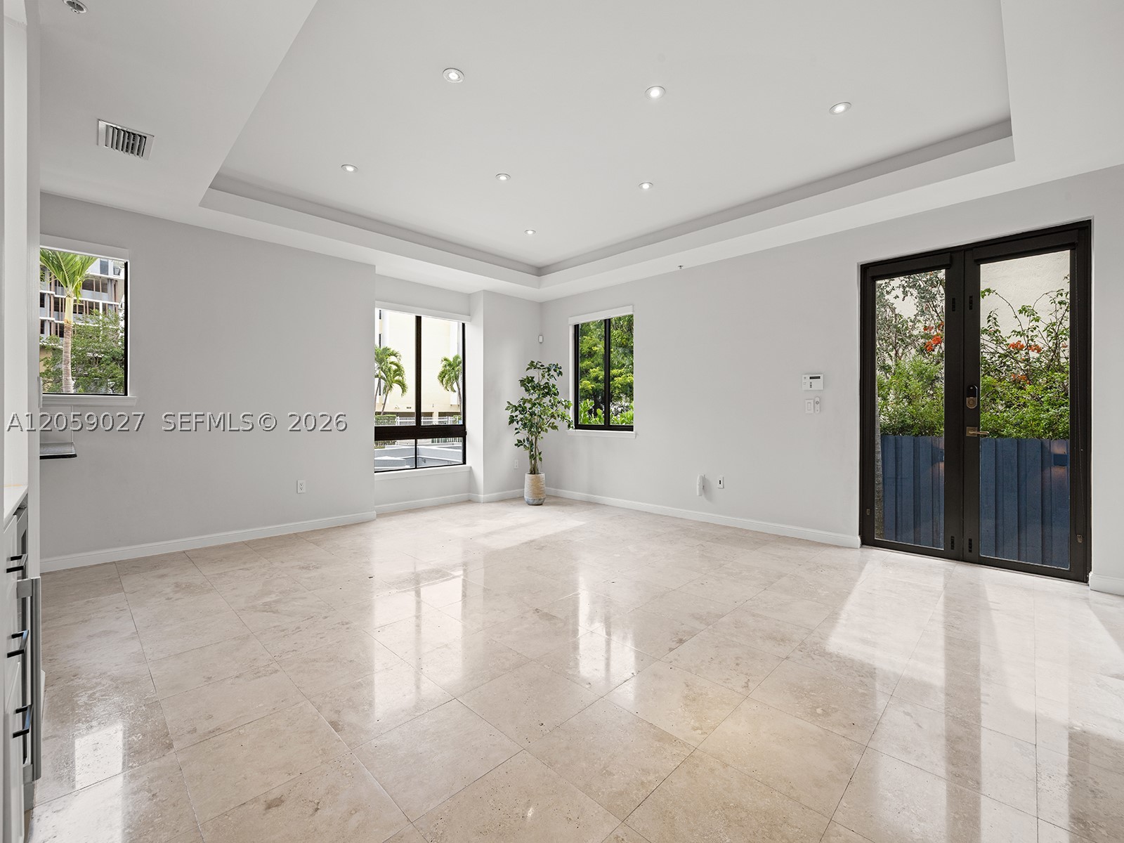 5864 SW 74th Ter #G, South Miami FL 33143