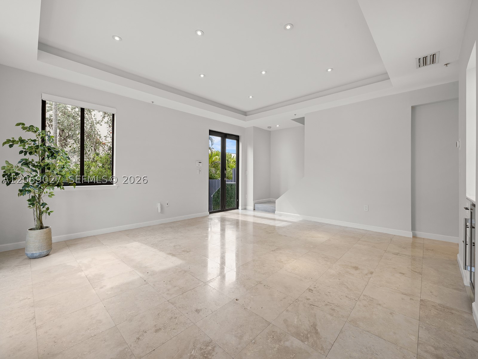 5864 SW 74th Ter #G, South Miami FL 33143