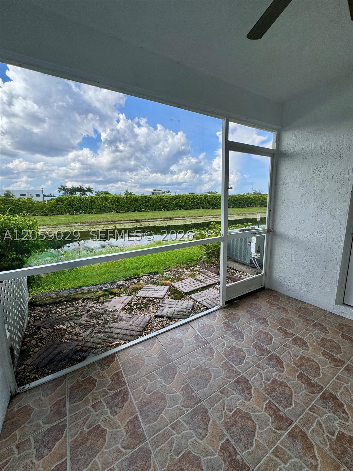 16743 Hemingway Dr #16743, Weston FL 33326