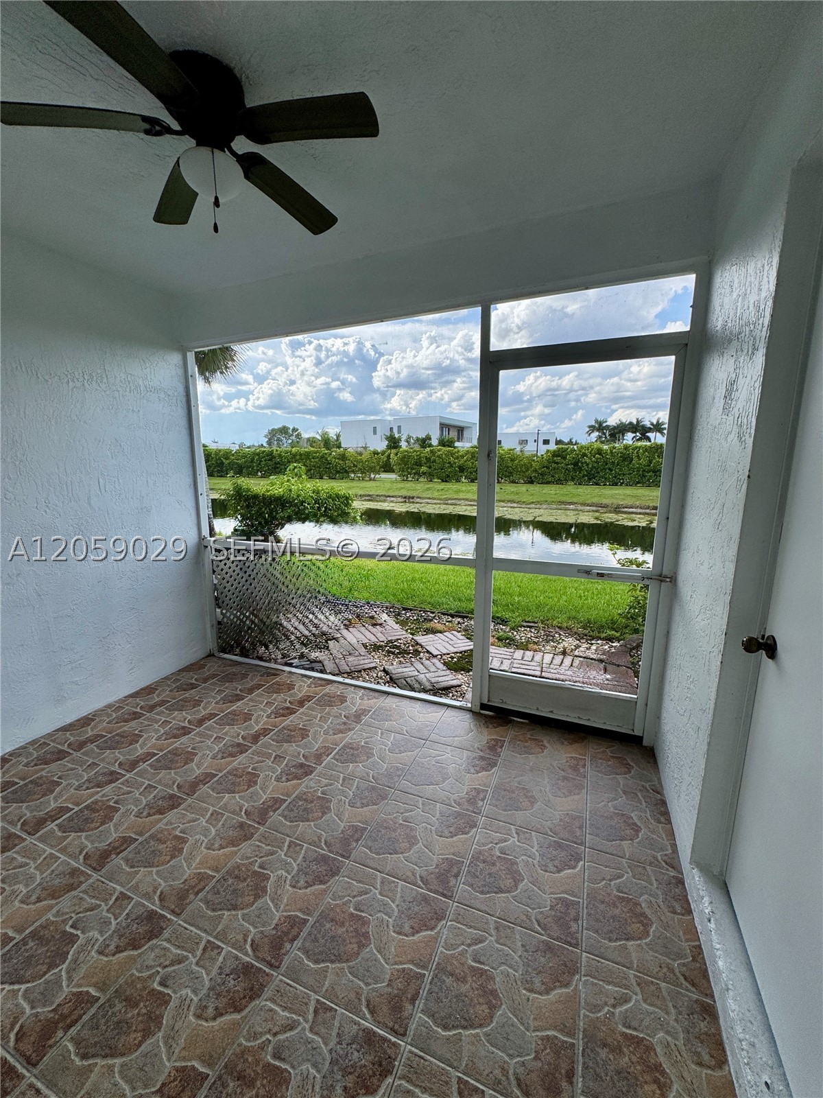 16743 Hemingway Dr #16743, Weston FL 33326