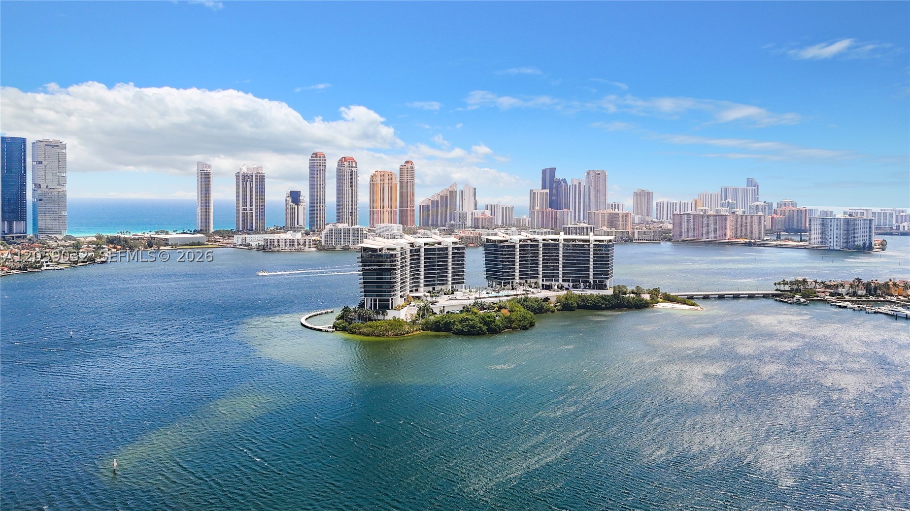 3330 NE 190th St #UPH11, Aventura FL 33180