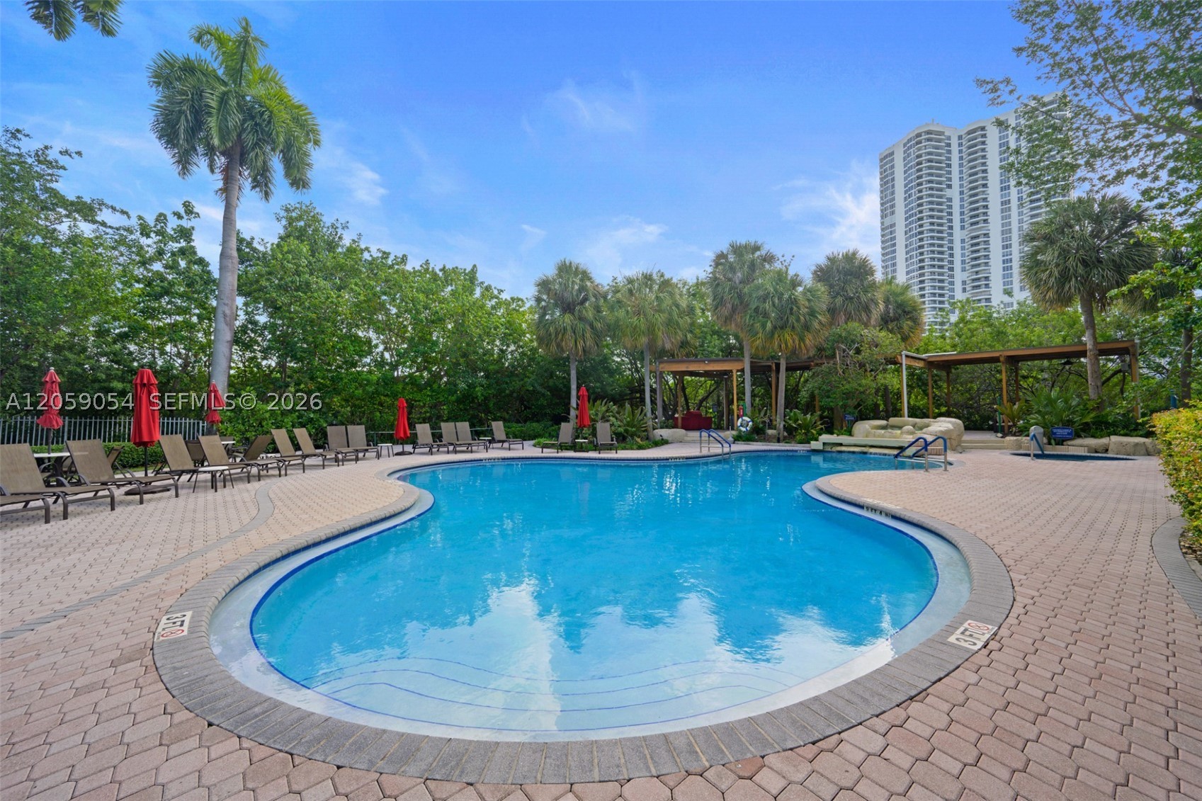 3400 NE 192nd St #1910, Aventura FL 33180