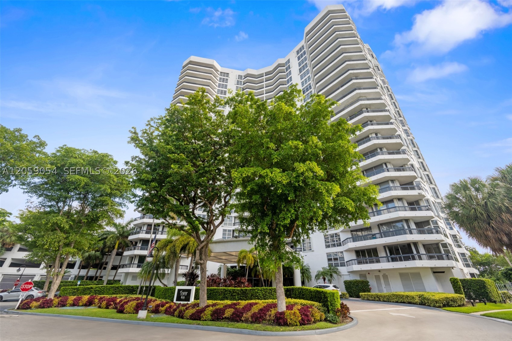 3400 NE 192nd St #1910, Aventura FL 33180