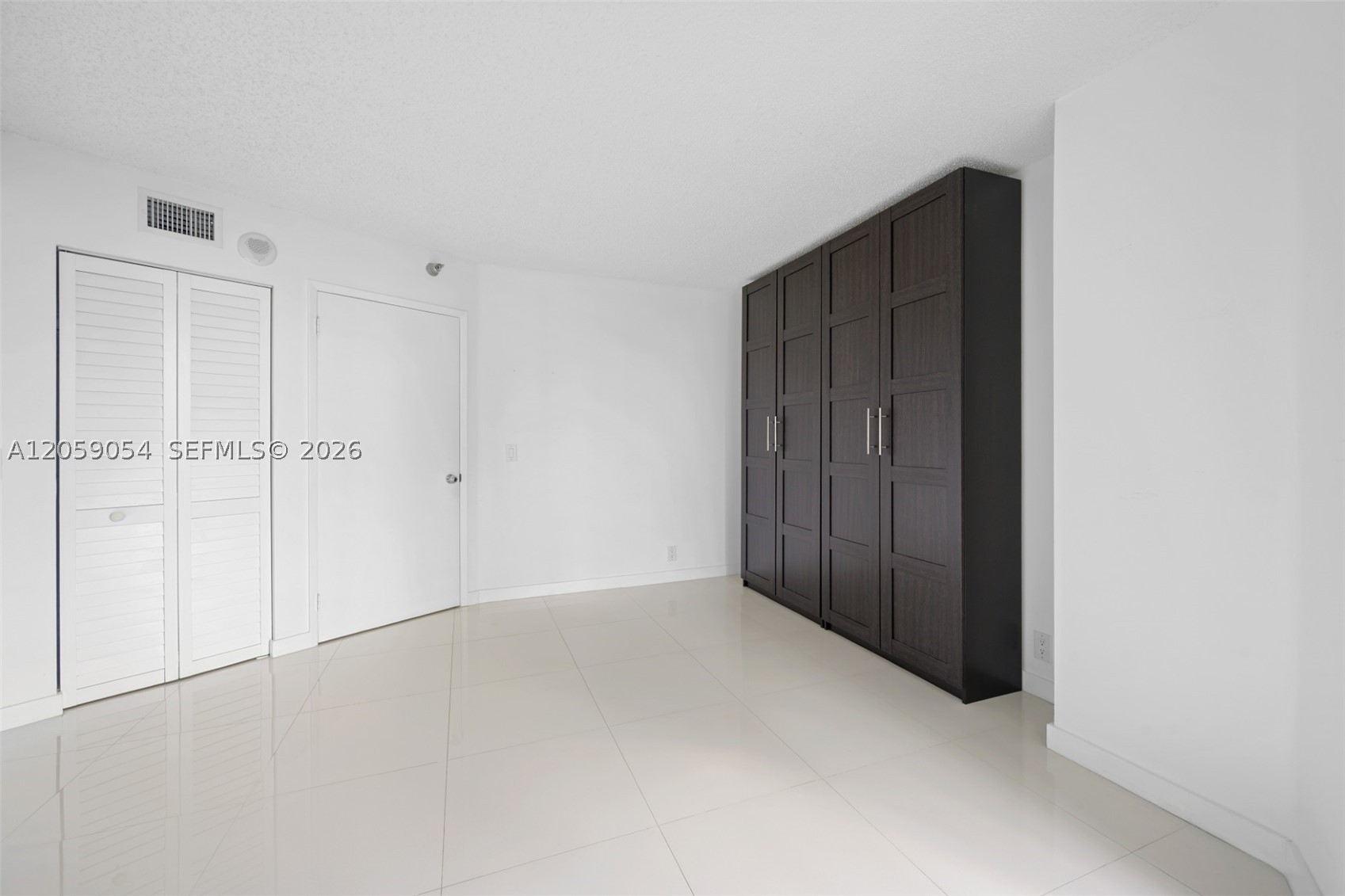 3400 NE 192nd St #1910, Aventura FL 33180