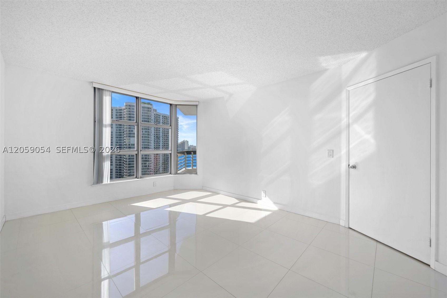 3400 NE 192nd St #1910, Aventura FL 33180