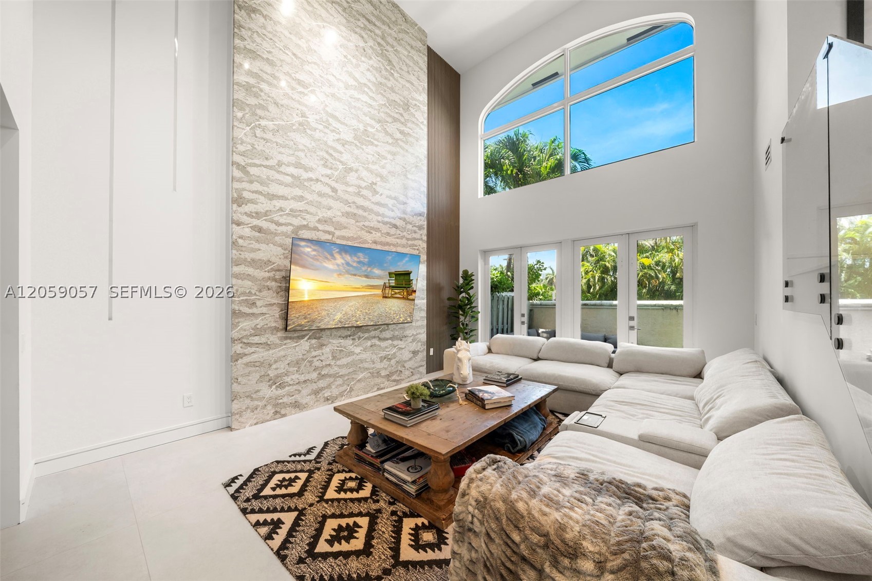 4027 194th Trl, Sunny Isles Beach FL 33160+Den