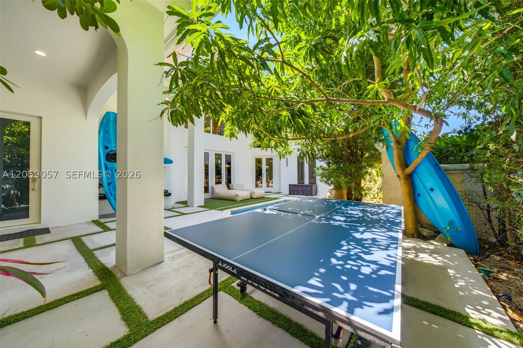 4027 194th Trl, Sunny Isles Beach FL 33160+Den