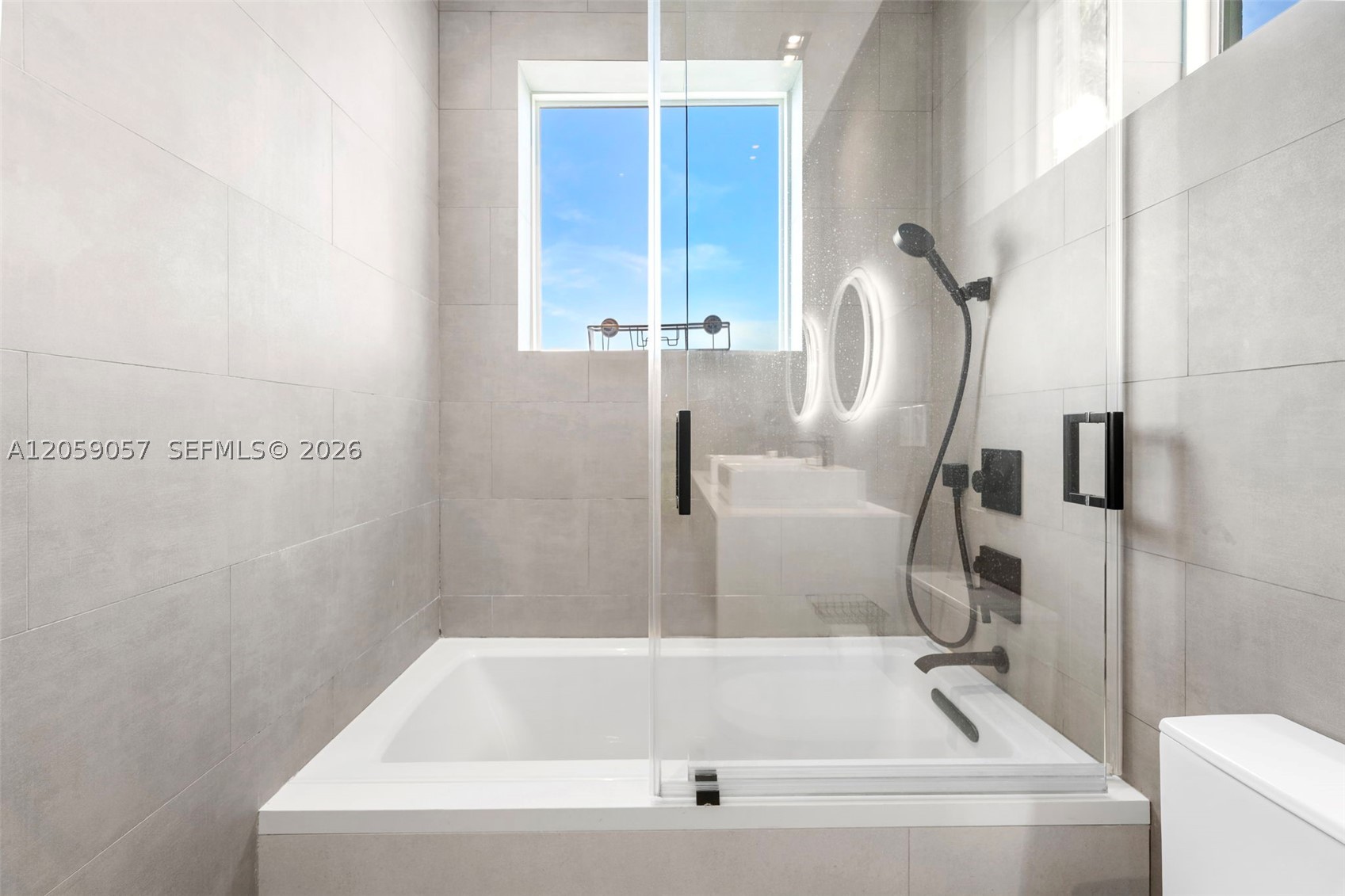 4027 194th Trl, Sunny Isles Beach FL 33160+Den