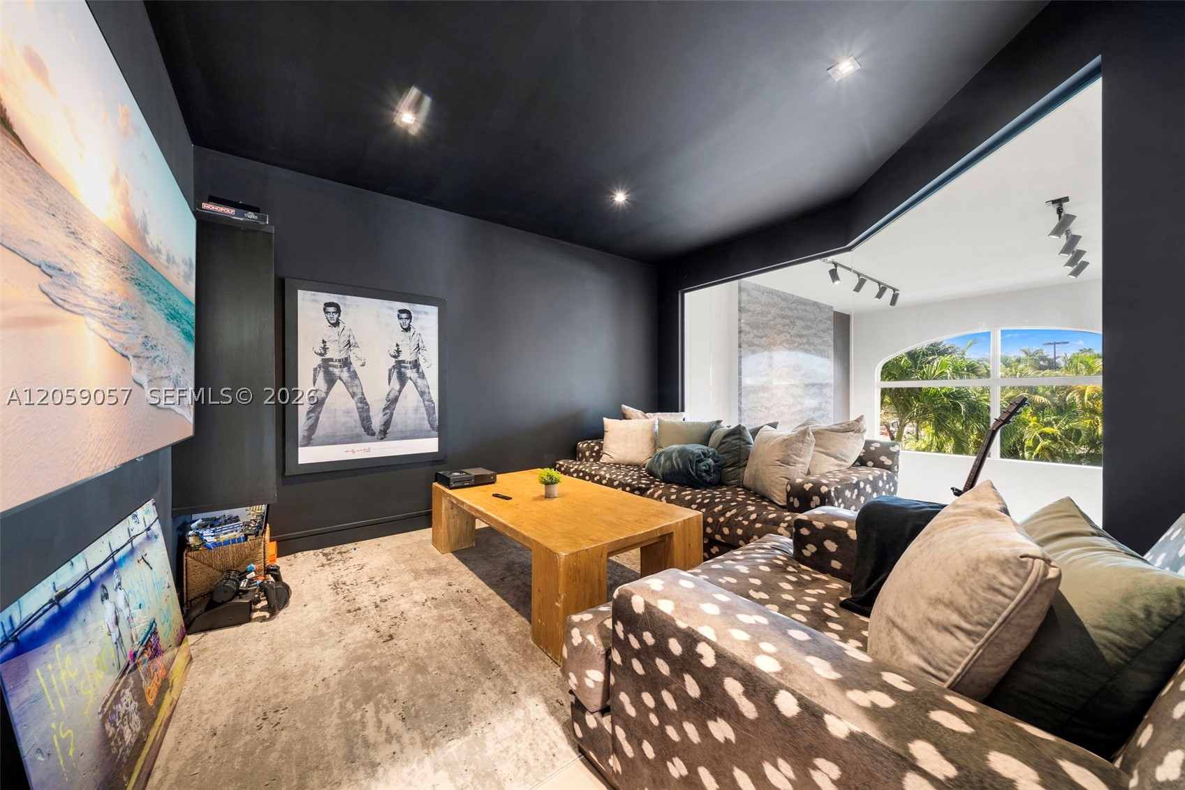 4027 194th Trl, Sunny Isles Beach FL 33160+Den