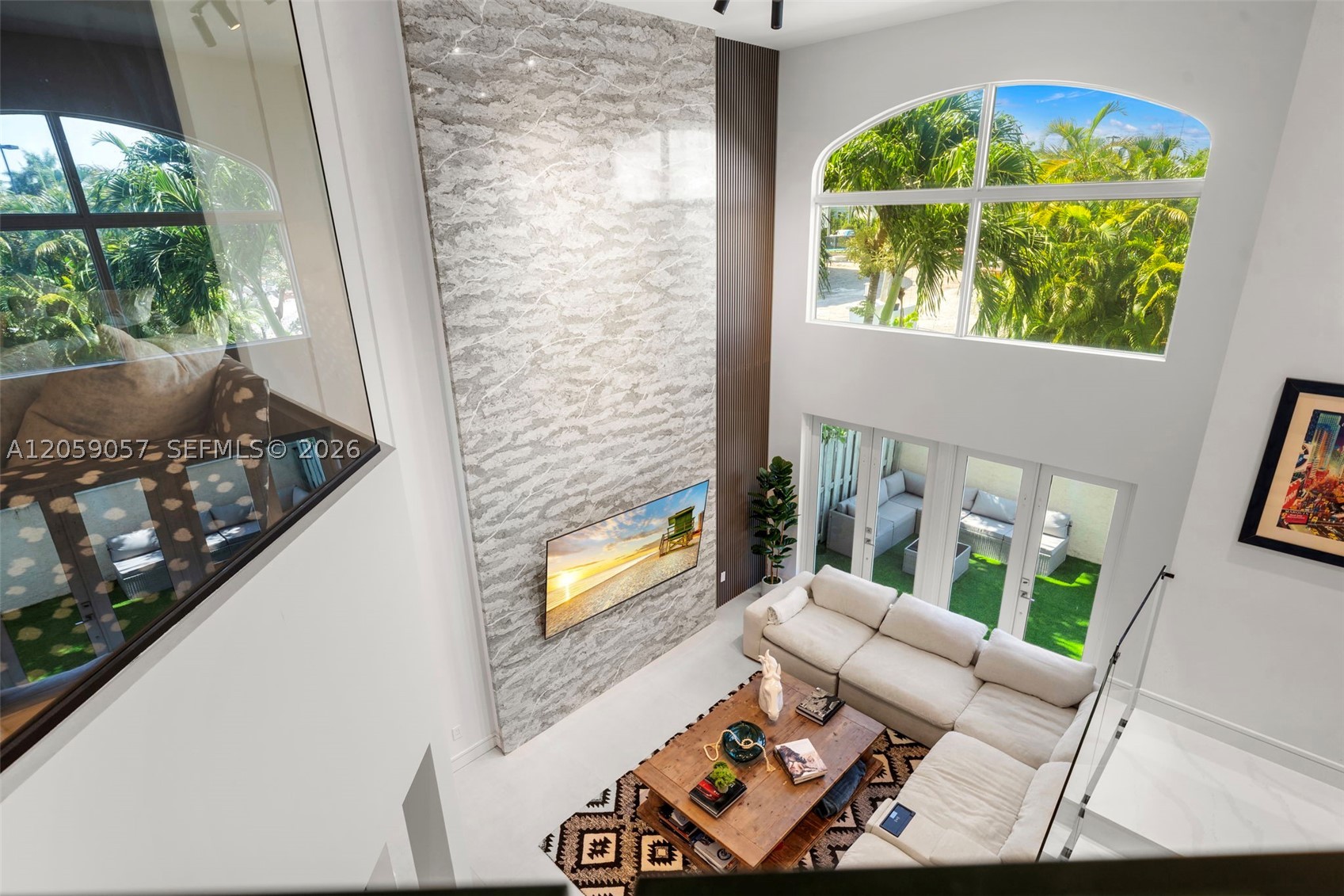 4027 194th Trl, Sunny Isles Beach FL 33160+Den