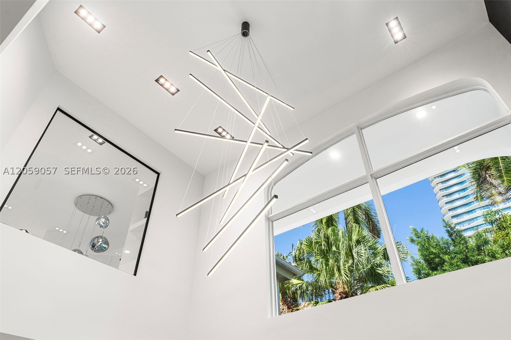 4027 194th Trl, Sunny Isles Beach FL 33160+Den