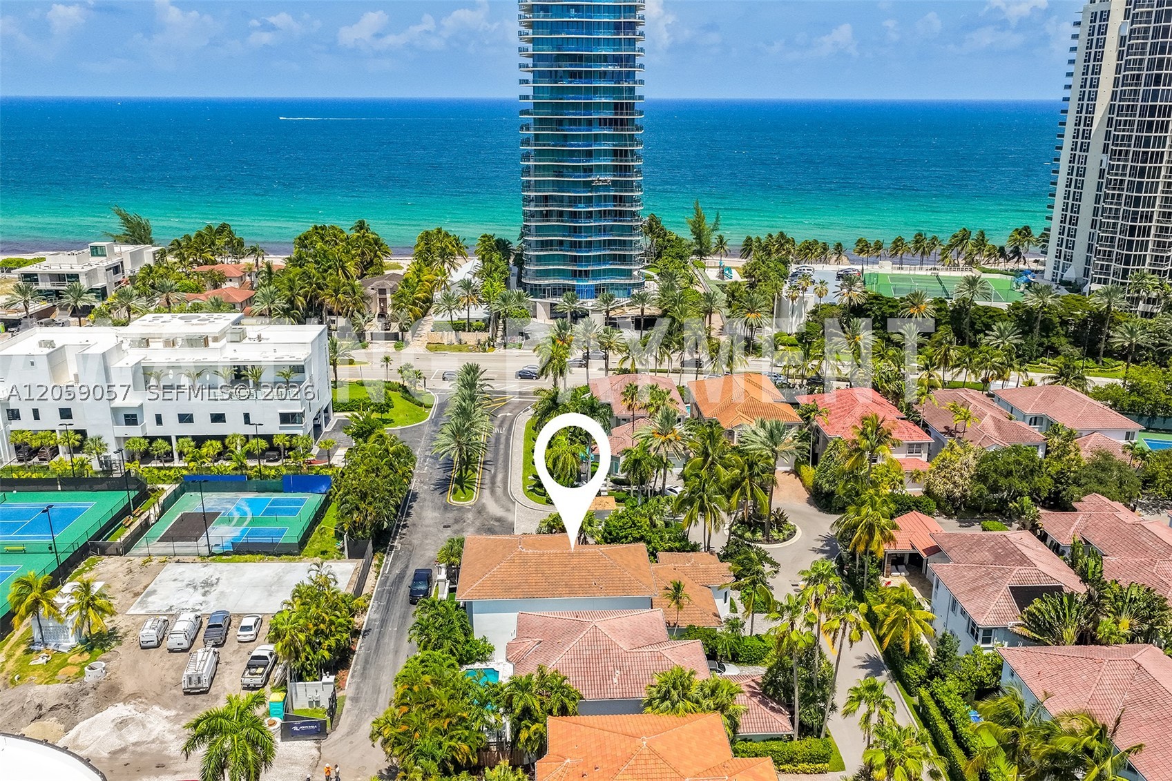 4027 194th Trl, Sunny Isles Beach FL 33160+Den