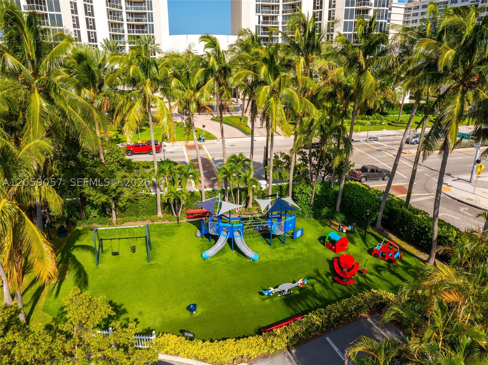4027 194th Trl, Sunny Isles Beach FL 33160+Den