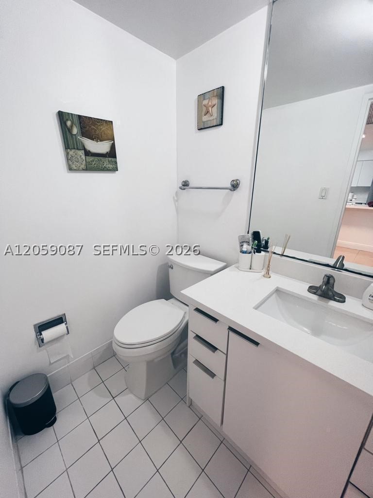 5161 Collins Ave #1510, Miami Beach FL 33140