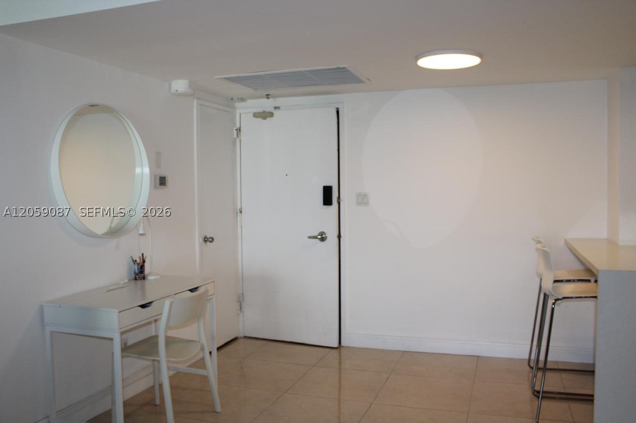 5161 Collins Ave #1510, Miami Beach FL 33140