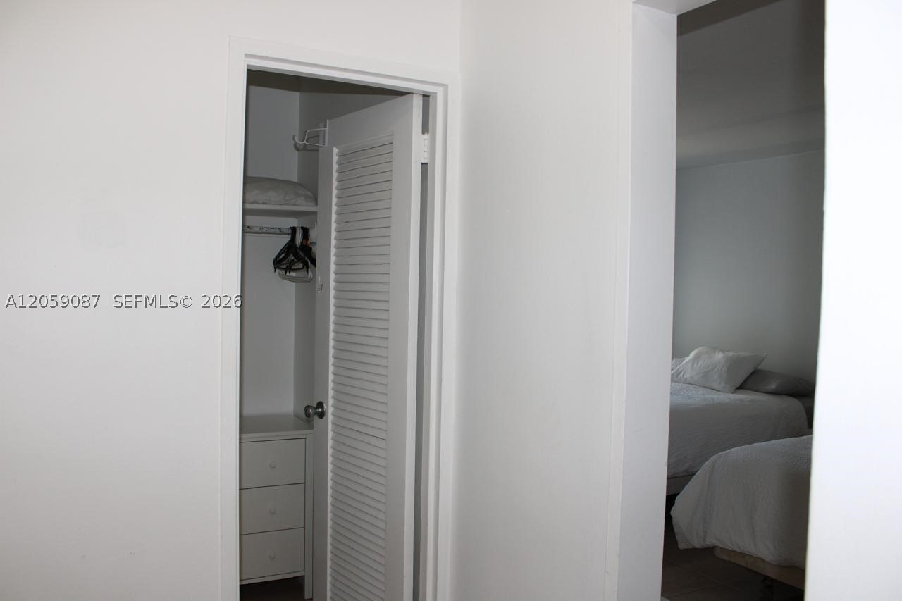 5161 Collins Ave #1510, Miami Beach FL 33140