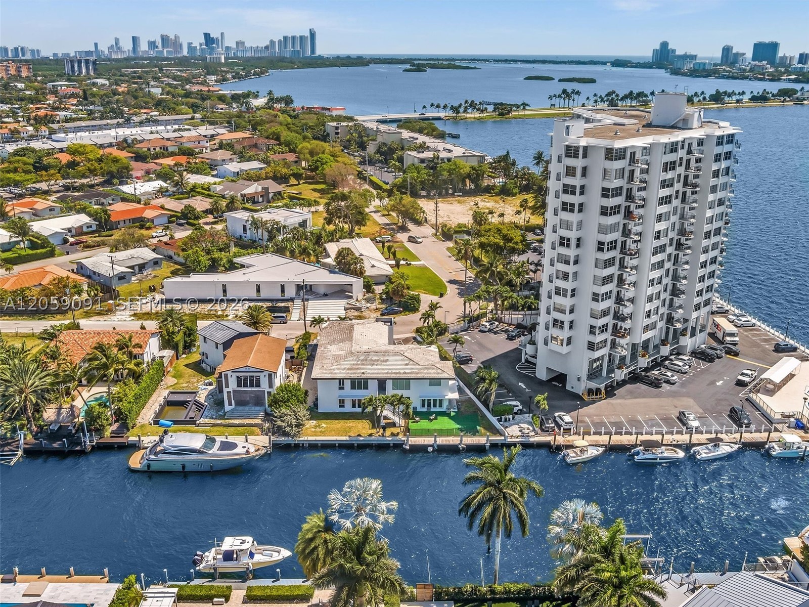 11900 N Bayshore Dr #104, North Miami FL 33181