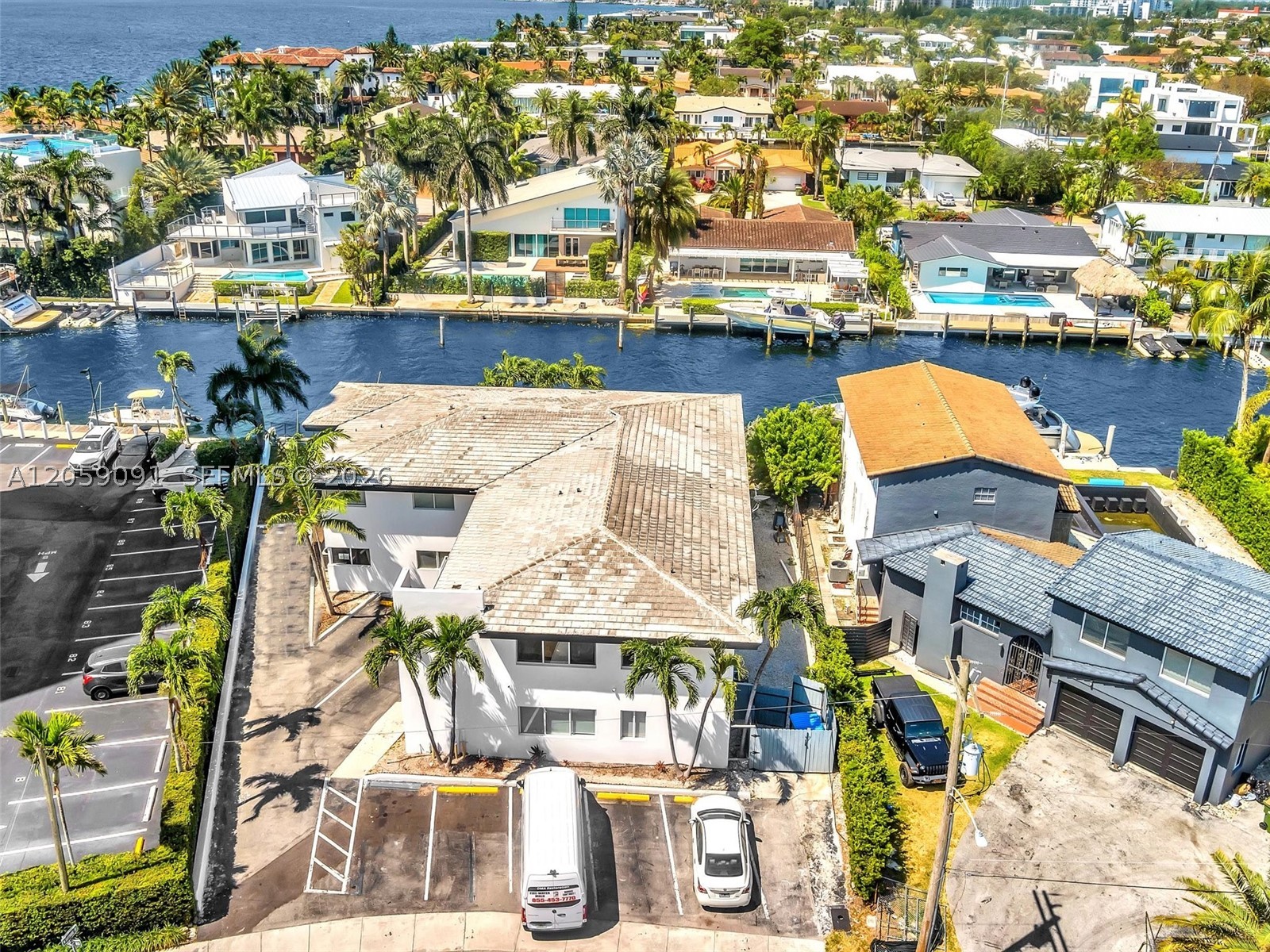 11900 N Bayshore Dr #104, North Miami FL 33181