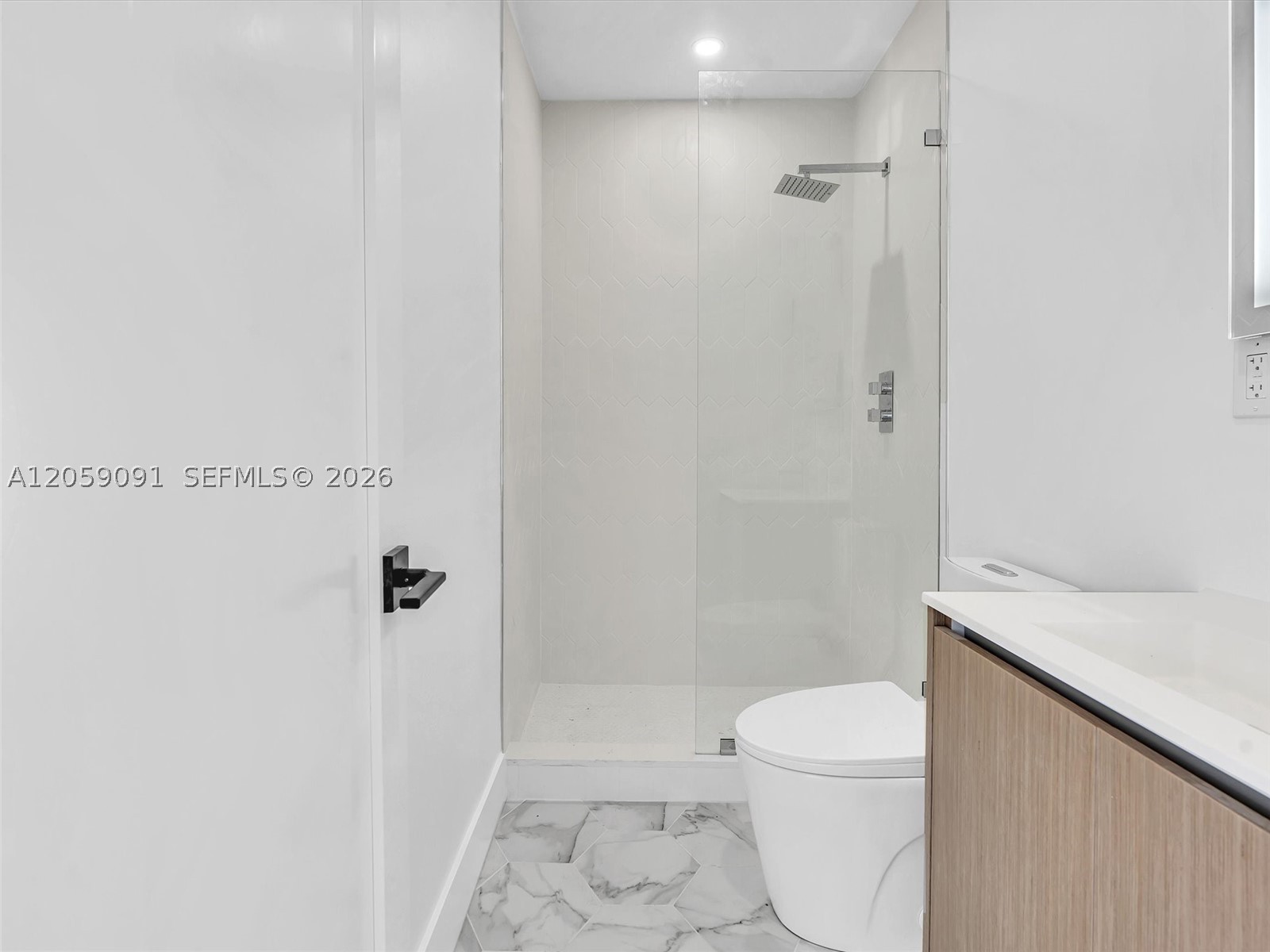 11900 N Bayshore Dr #104, North Miami FL 33181