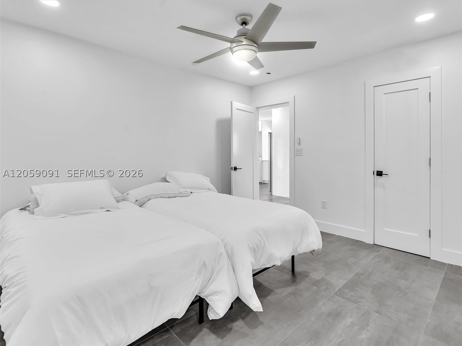 11900 N Bayshore Dr #104, North Miami FL 33181