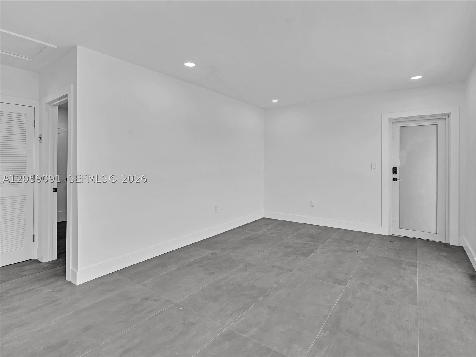 11900 N Bayshore Dr #104, North Miami FL 33181