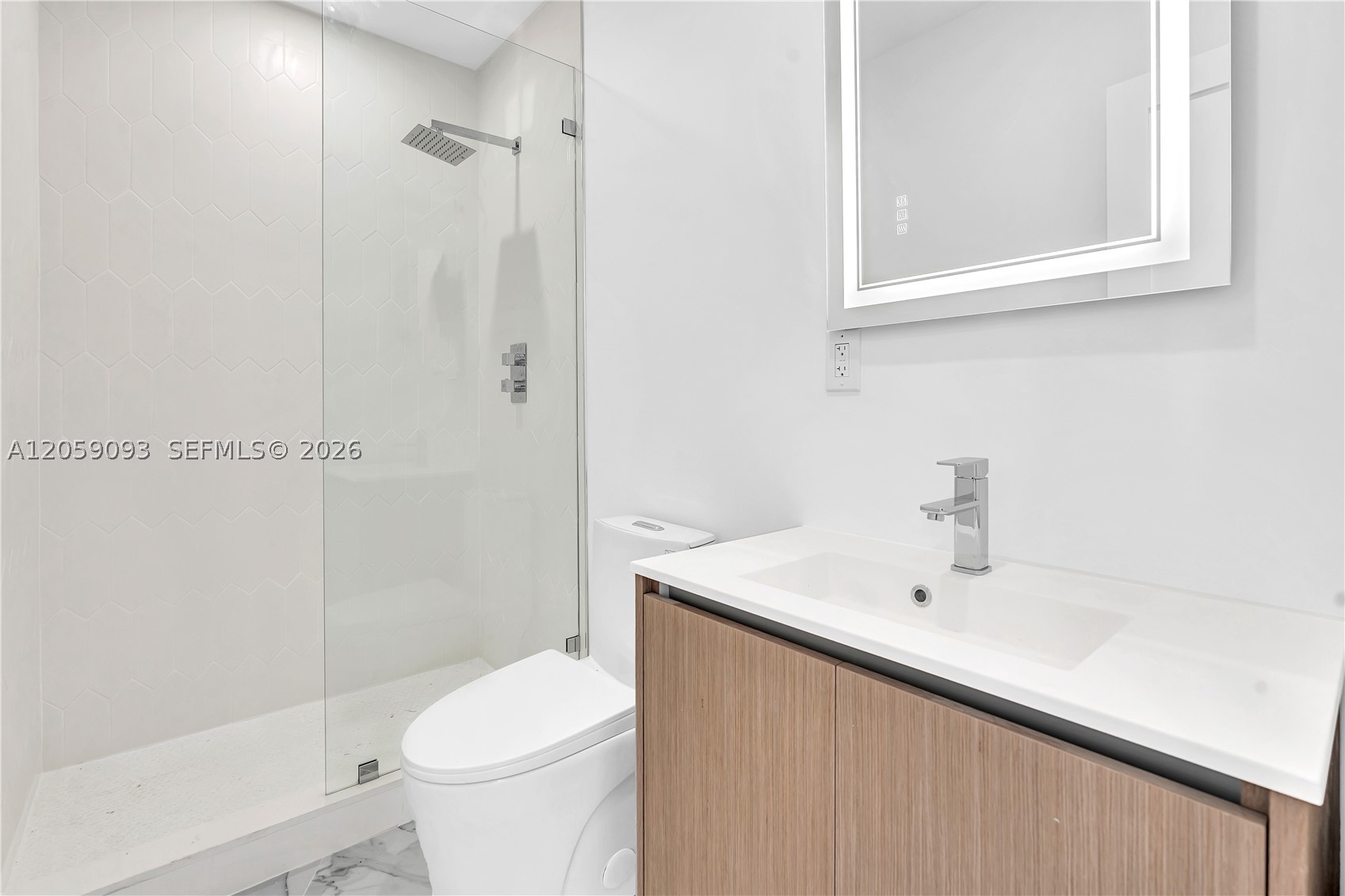 11900 N Bayshore Dr #206, North Miami FL 33181