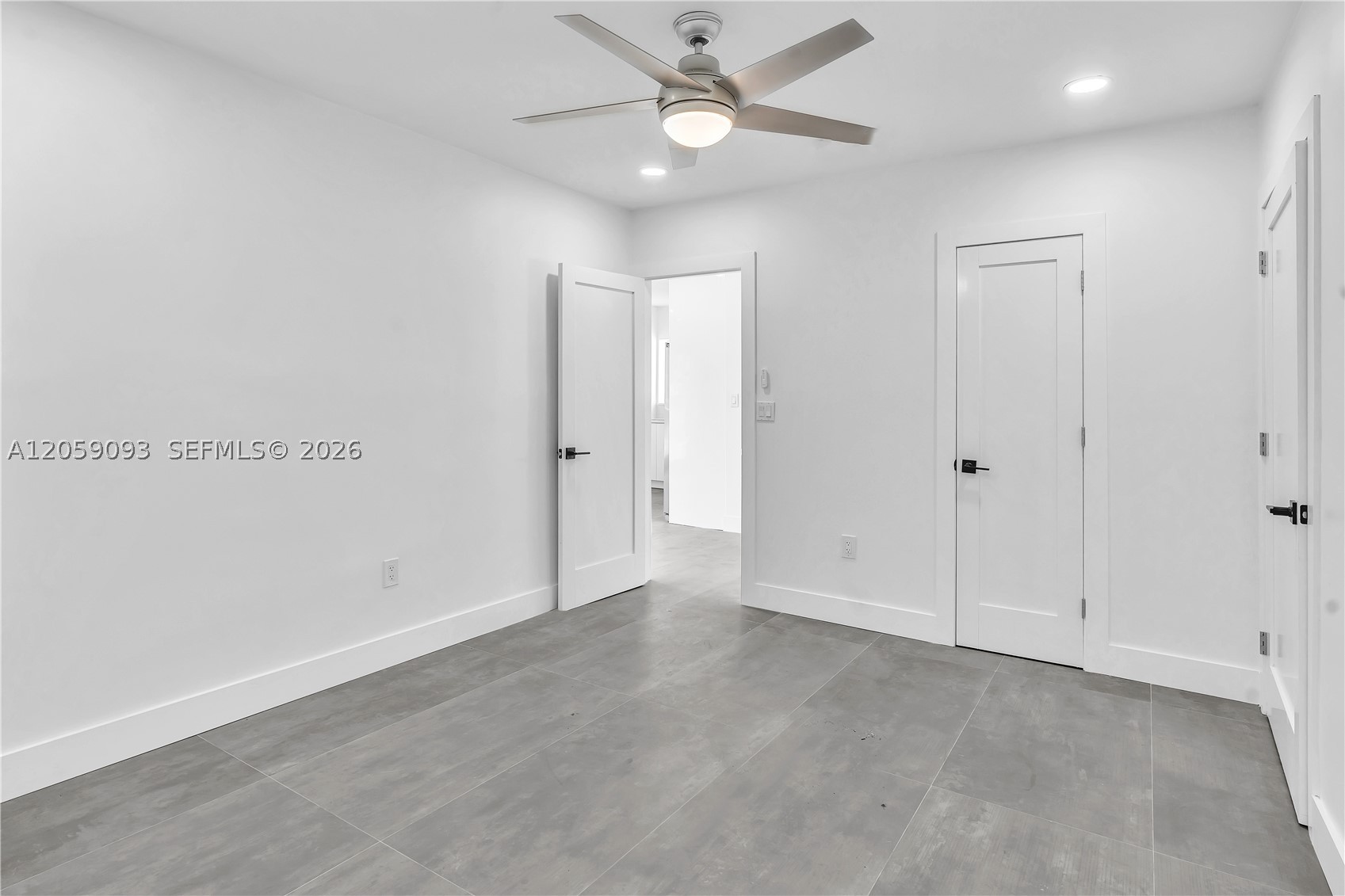 11900 N Bayshore Dr #206, North Miami FL 33181