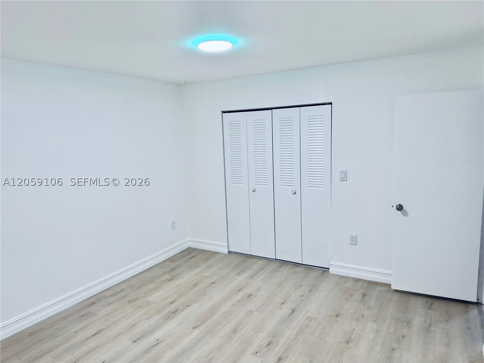 7011 Crown Gate Ct., Miami Lakes FL 33014