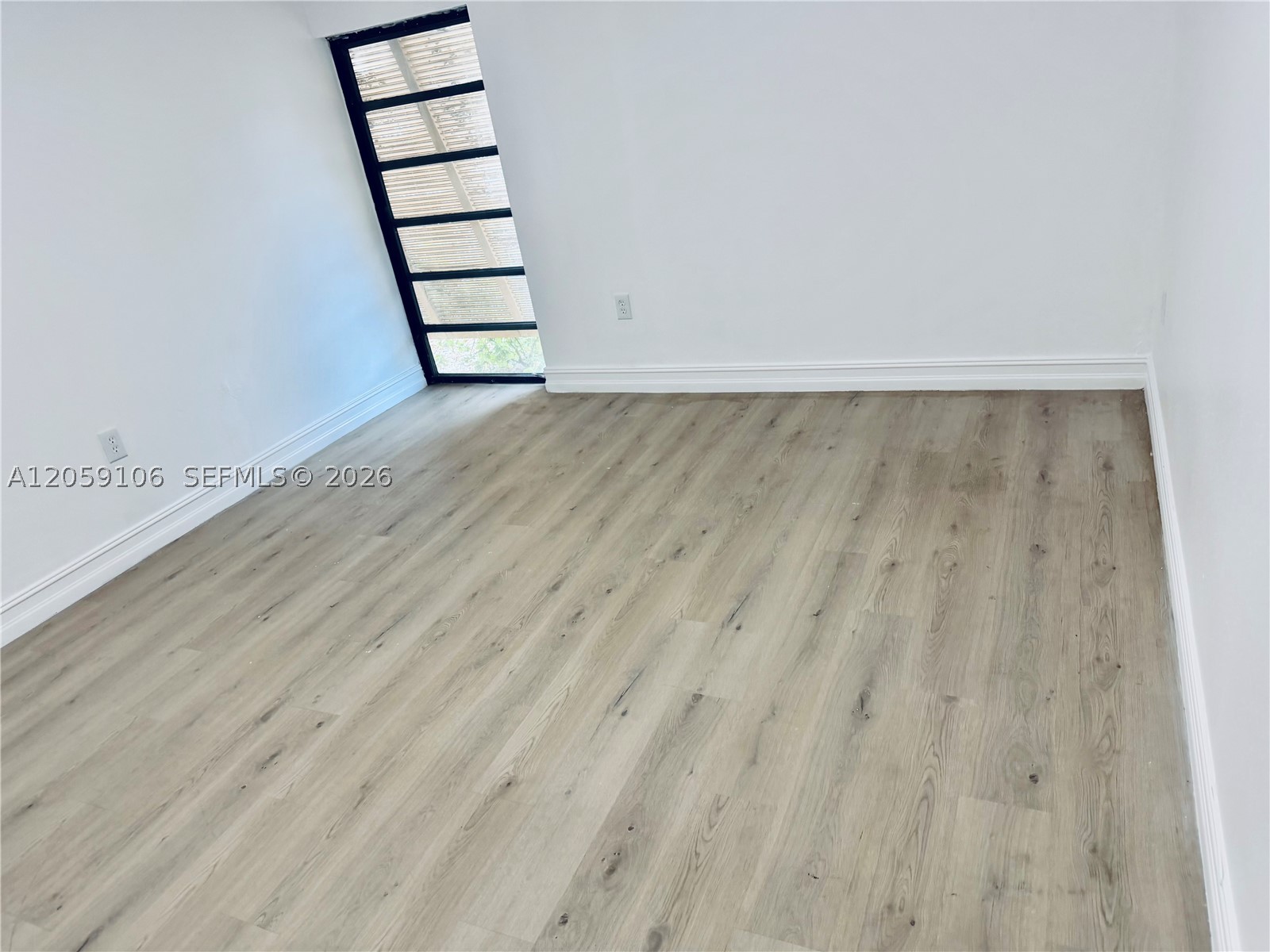 7011 Crown Gate Ct., Miami Lakes FL 33014