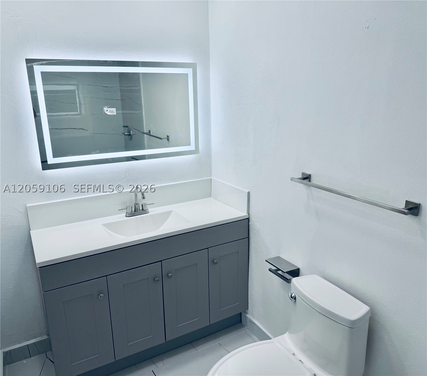 7011 Crown Gate Ct., Miami Lakes FL 33014