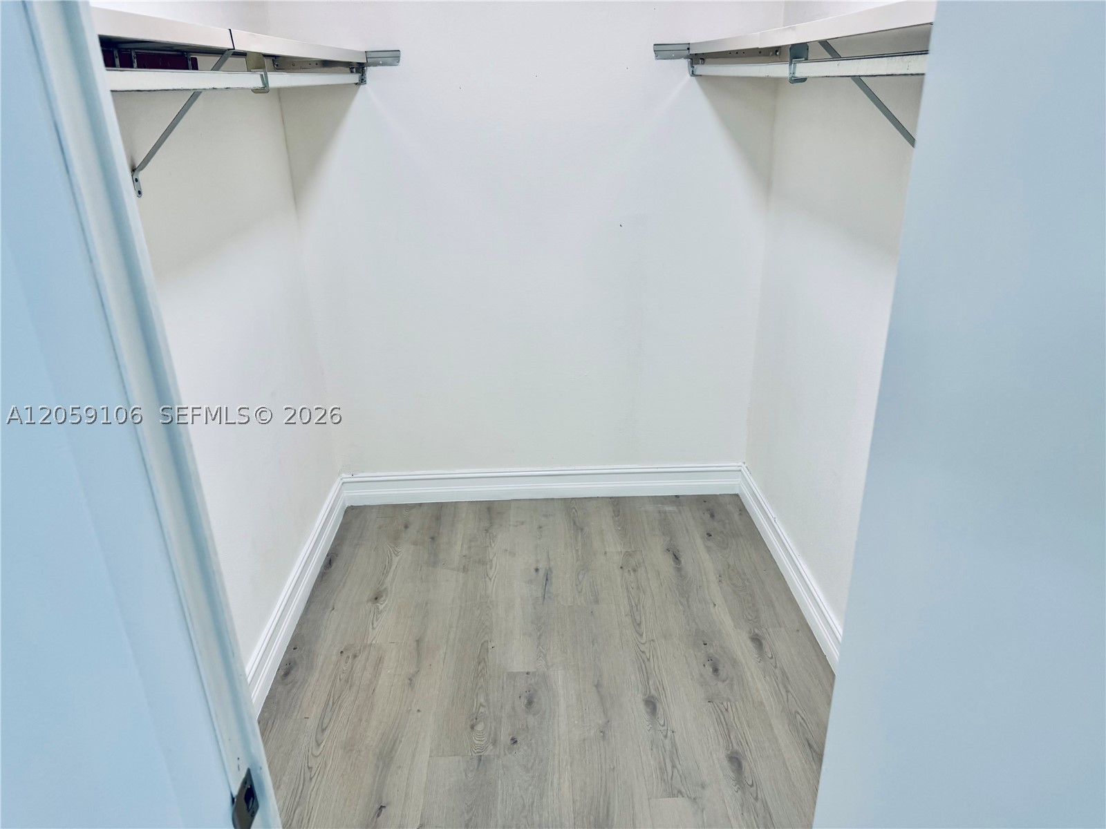 7011 Crown Gate Ct., Miami Lakes FL 33014