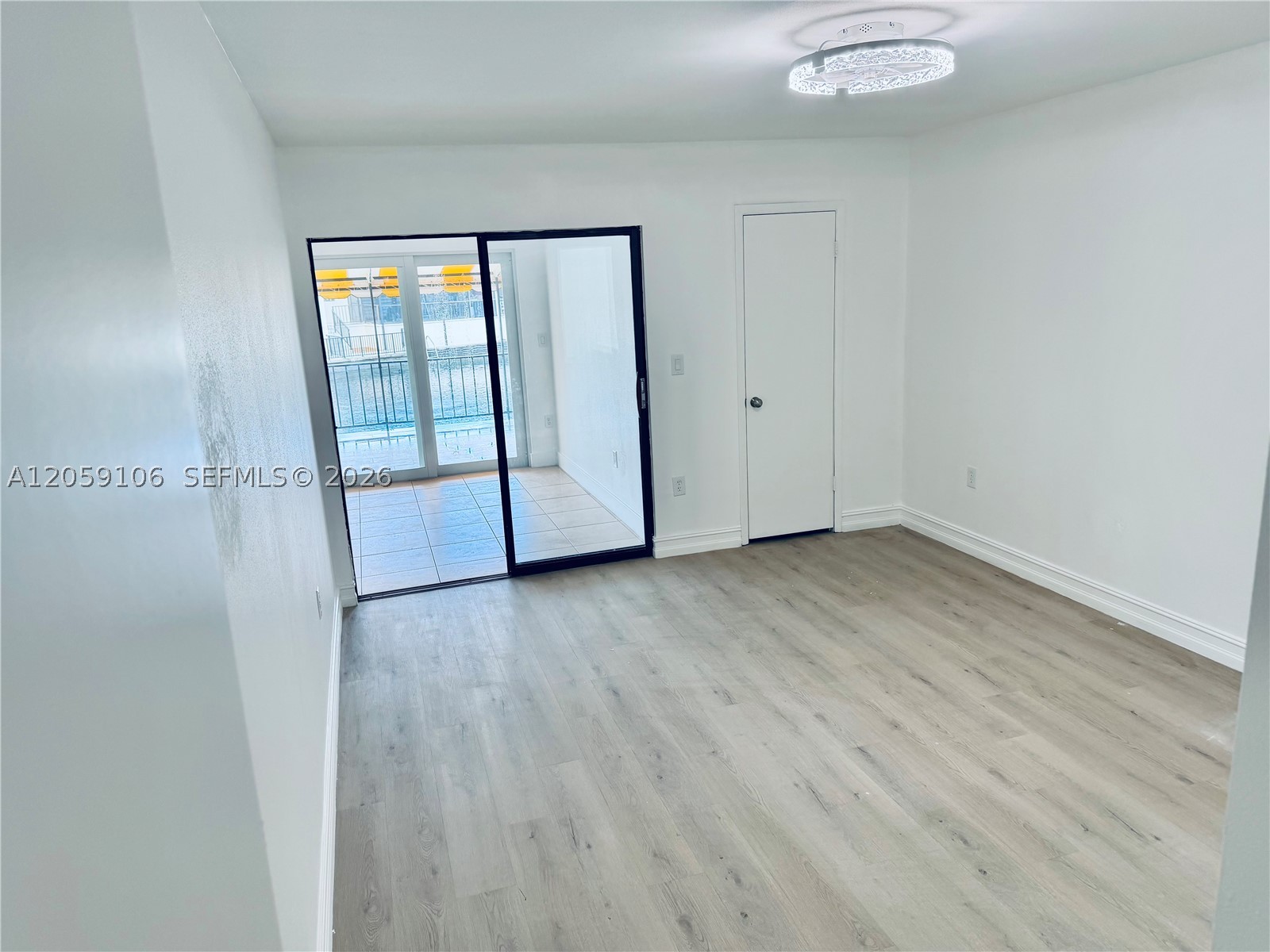 7011 Crown Gate Ct., Miami Lakes FL 33014