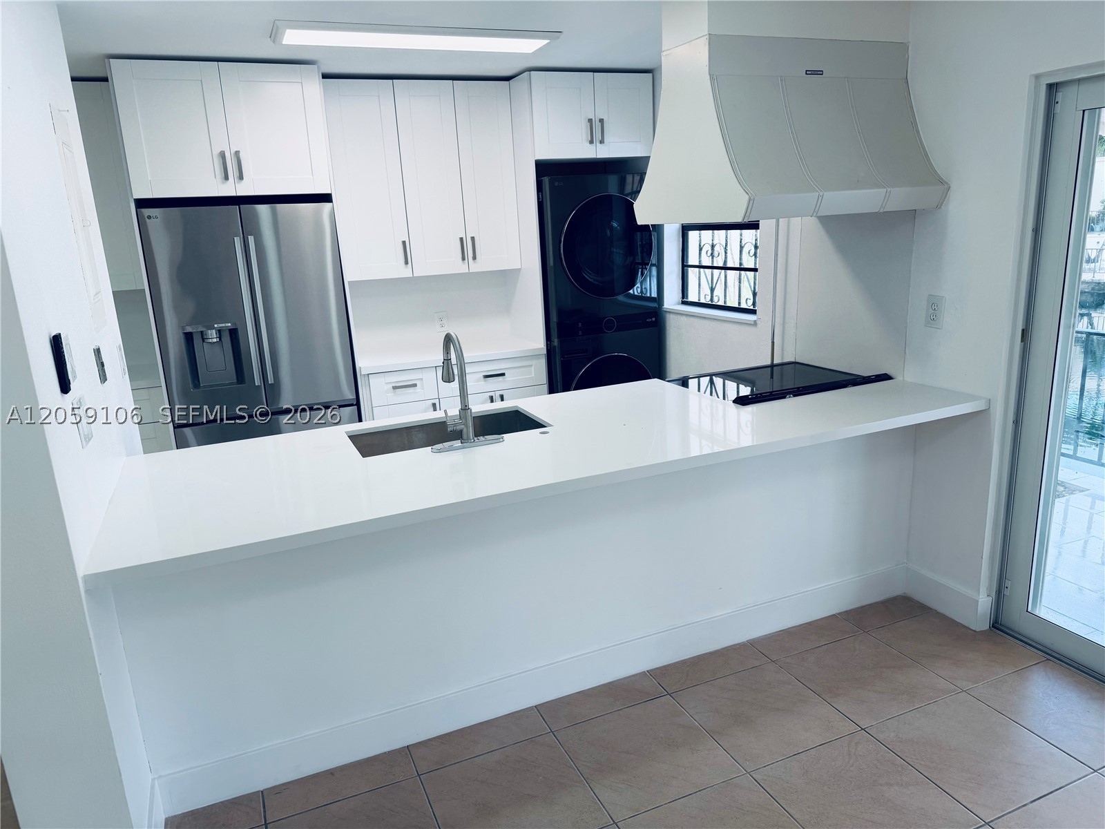 7011 Crown Gate Ct., Miami Lakes FL 33014