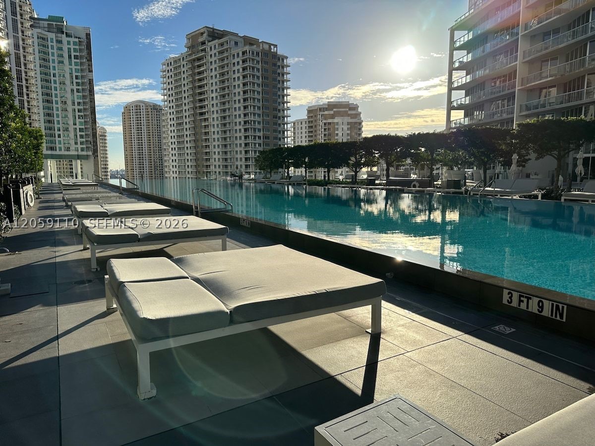 485 Brickell Ave #2507, Miami FL 33131