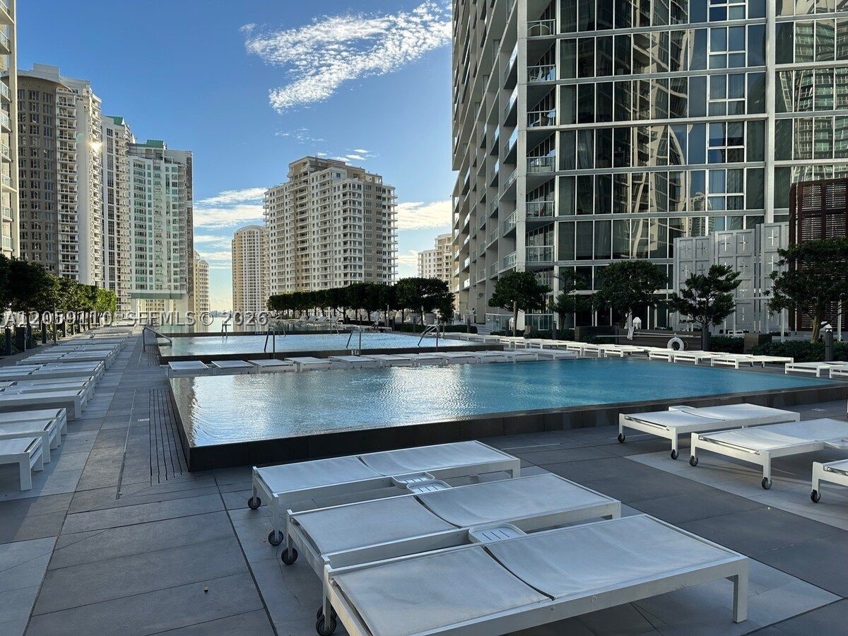 485 Brickell Ave #2507, Miami FL 33131